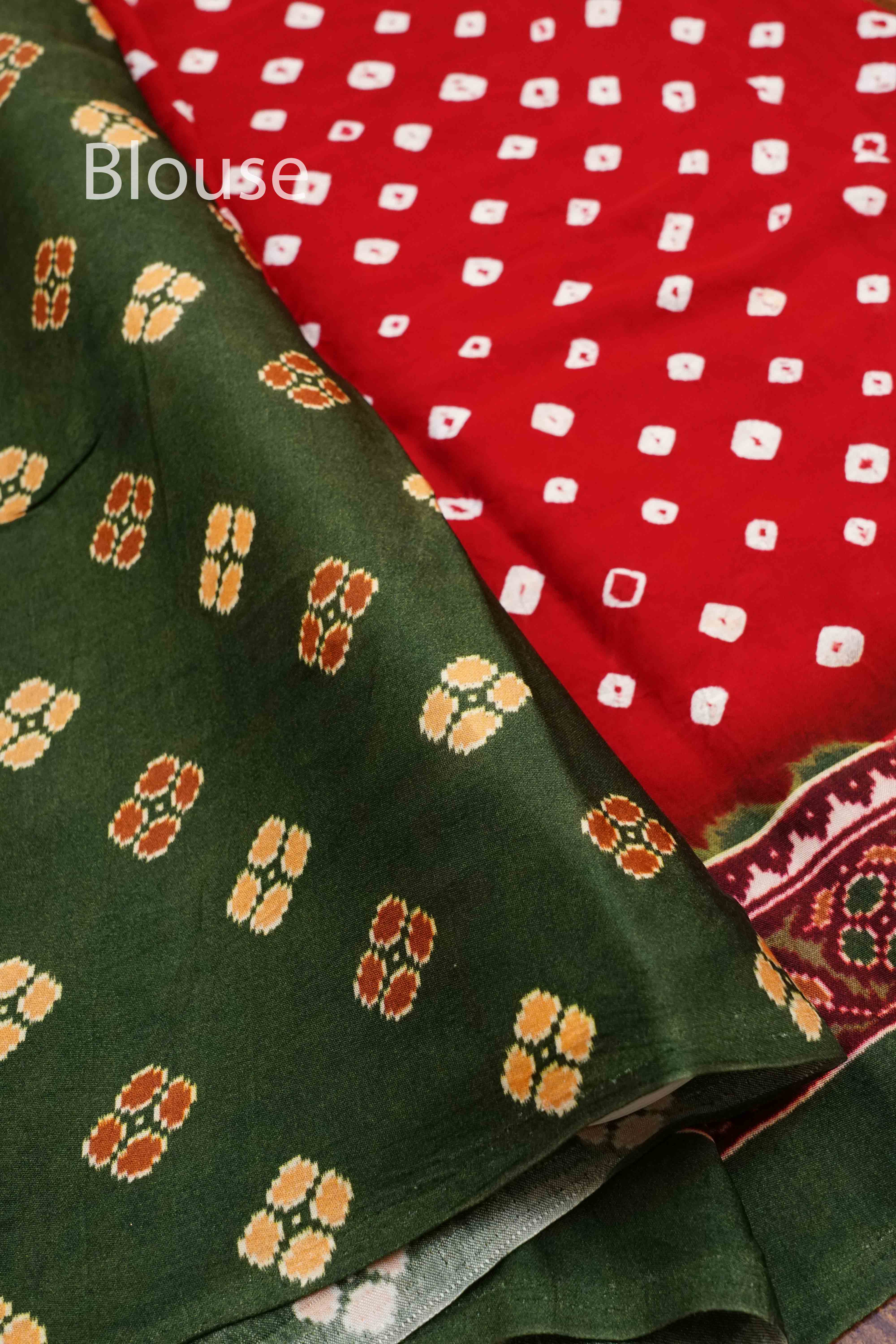 CHILLI RED WITH RIFLE GREEN MODAL SILK SAREE - Queens Jewel Emporium