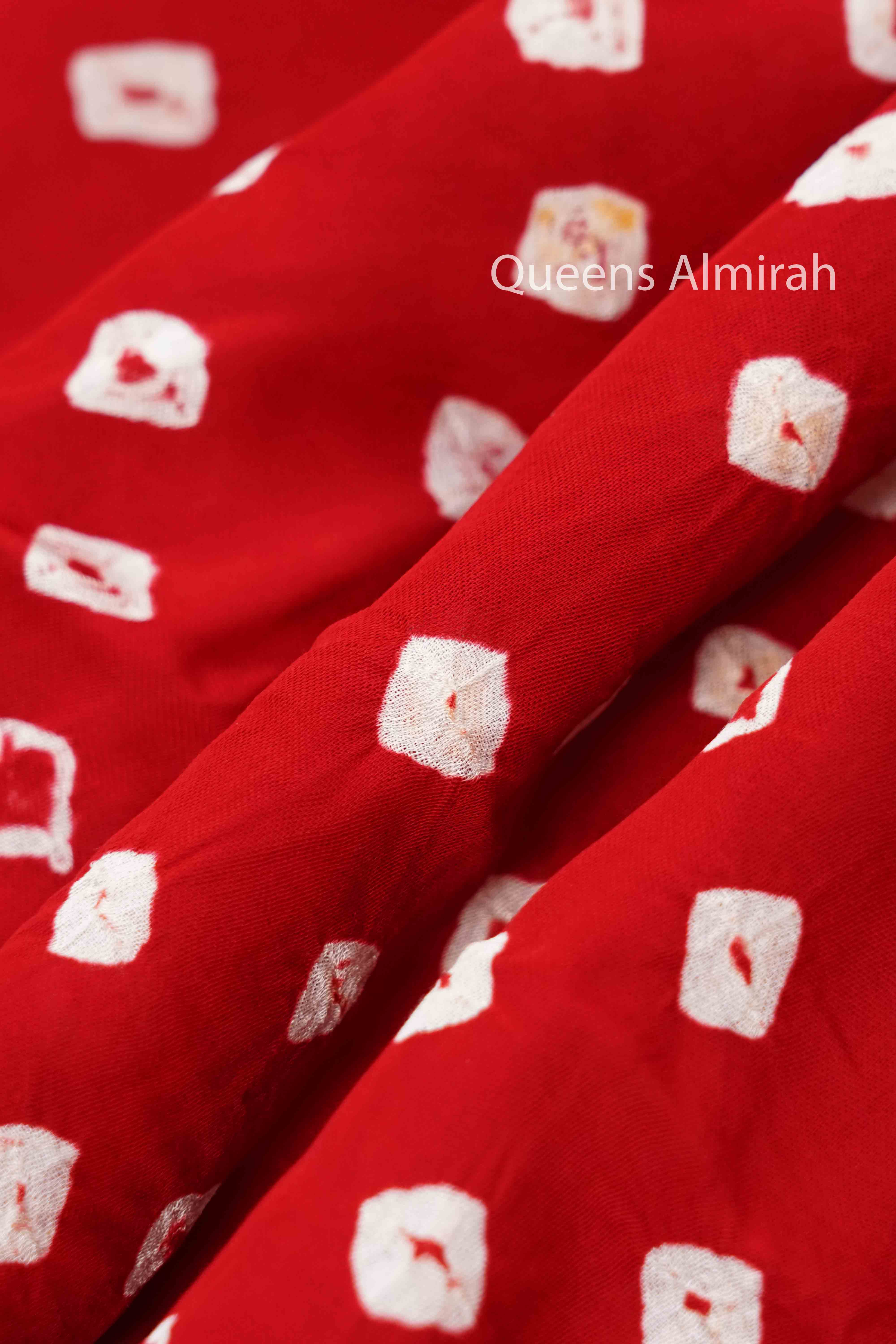 CHILLI RED WITH RIFLE GREEN MODAL SILK SAREE - Queens Jewel Emporium