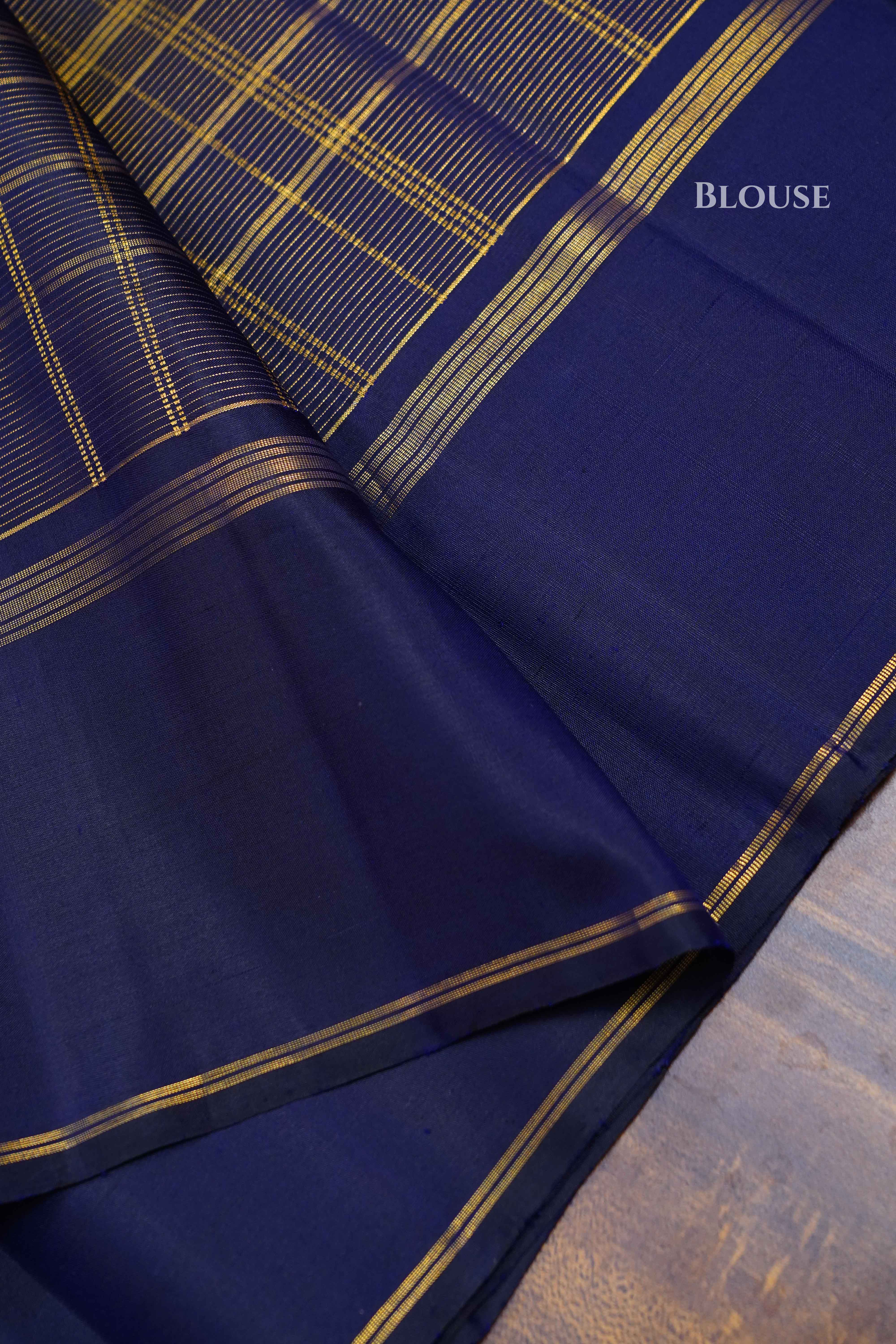 Chinmayi Deep navy blue Vairaoosi pure Kanjeevaram silk QUEENS ALMIRAH