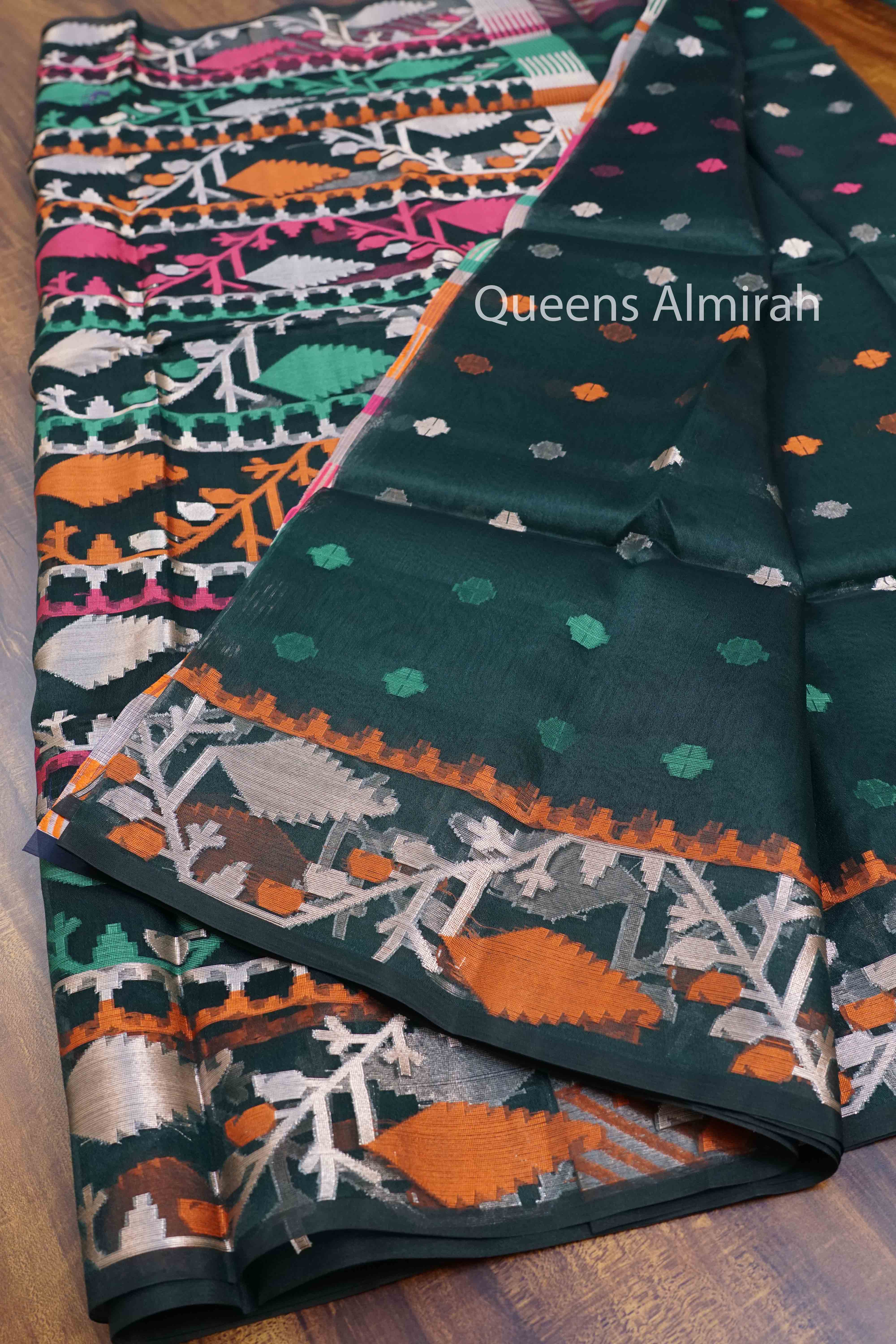 DARK JUNGLE GREEN MUSLIN JAMDANI SAREE - Queens Jewel Emporium