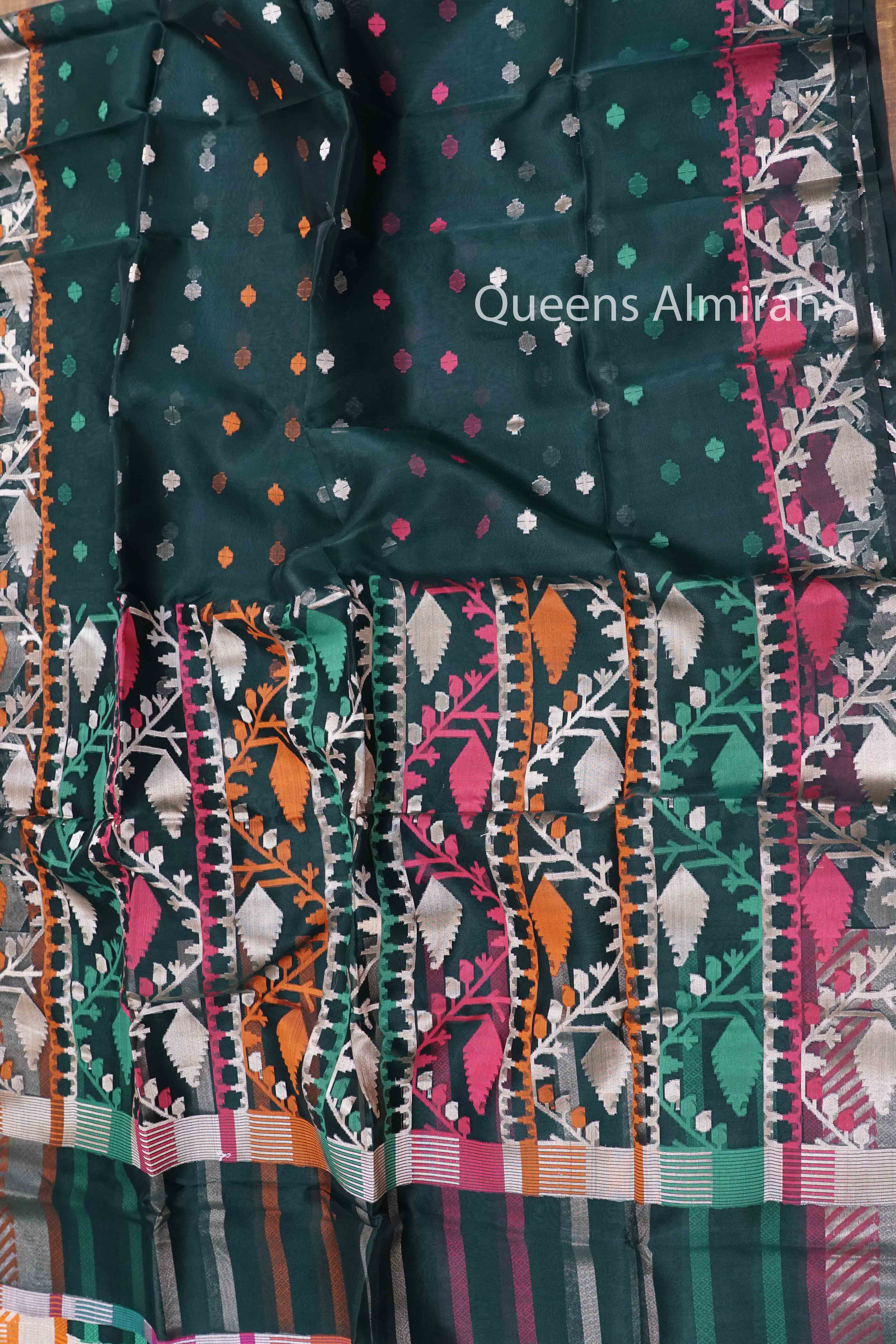 DARK JUNGLE GREEN MUSLIN JAMDANI SAREE - Queens Jewel Emporium