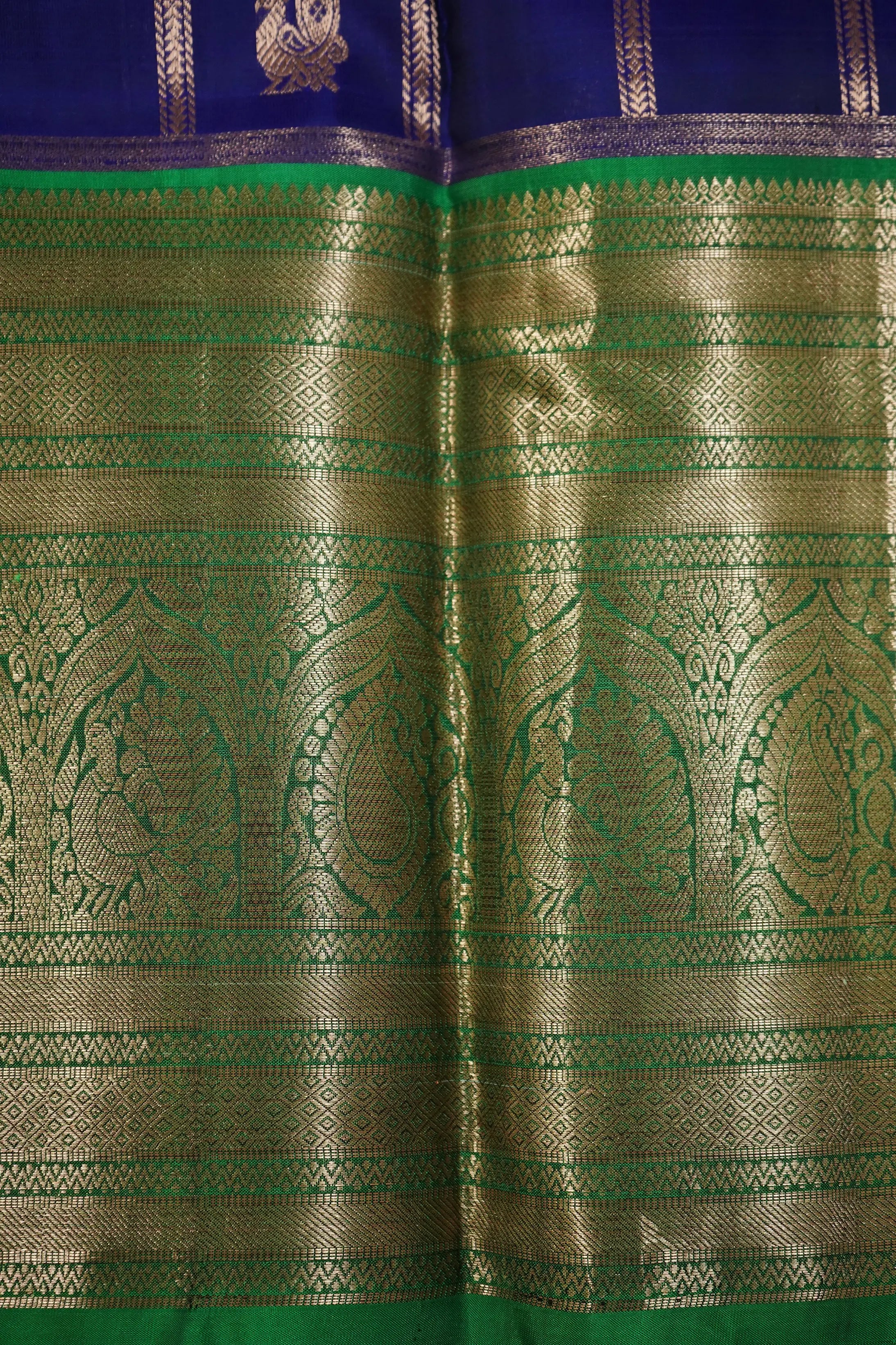 DENIM DARK BLUE WITH LIGHT FOREST GREEN PURE KANCHIVARAM SILK SAREE - Queens Jewel Emporium
