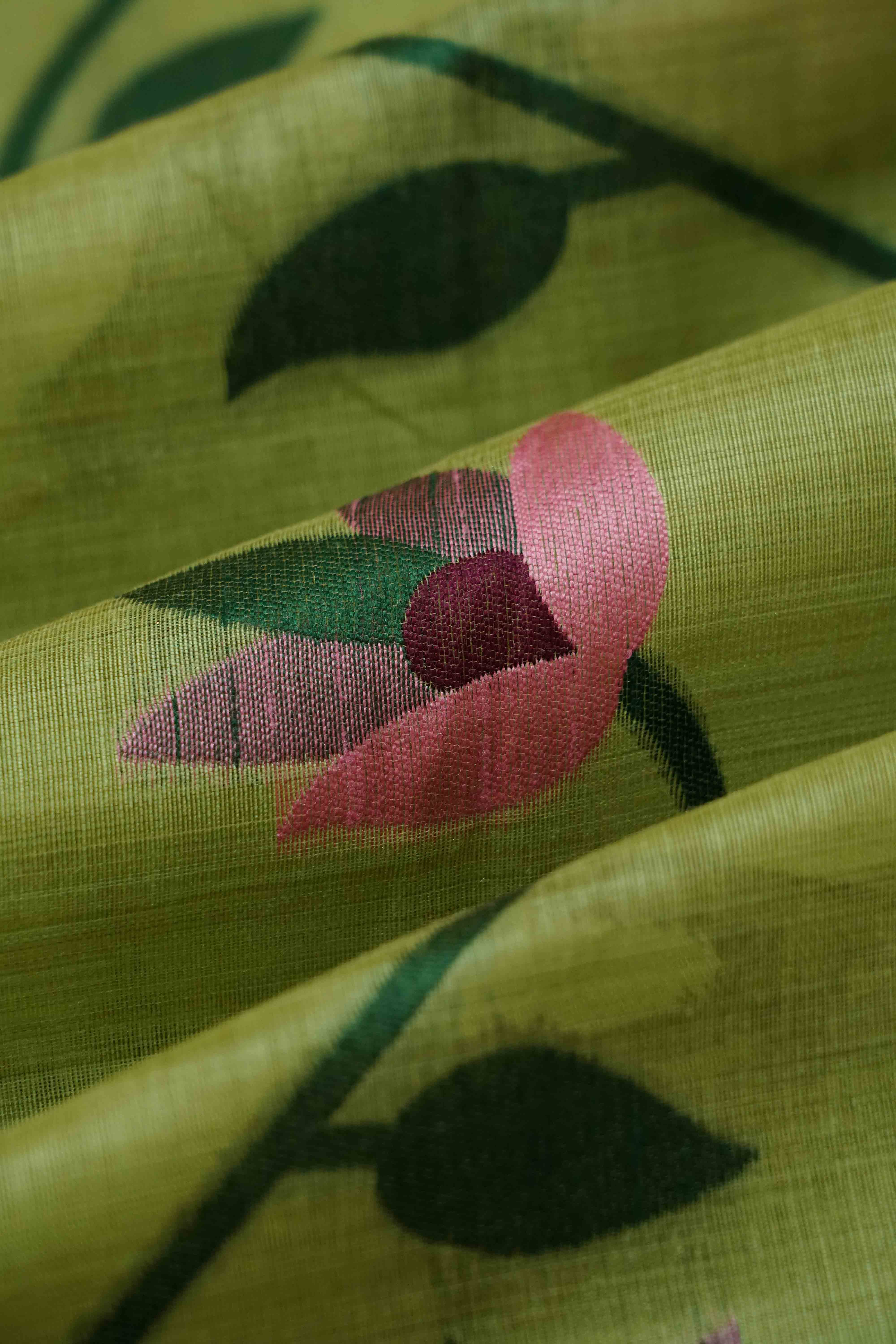 DUSKY GREEN JAMDANI TUSSAR SILK SAREE - Queens Jewel Emporium