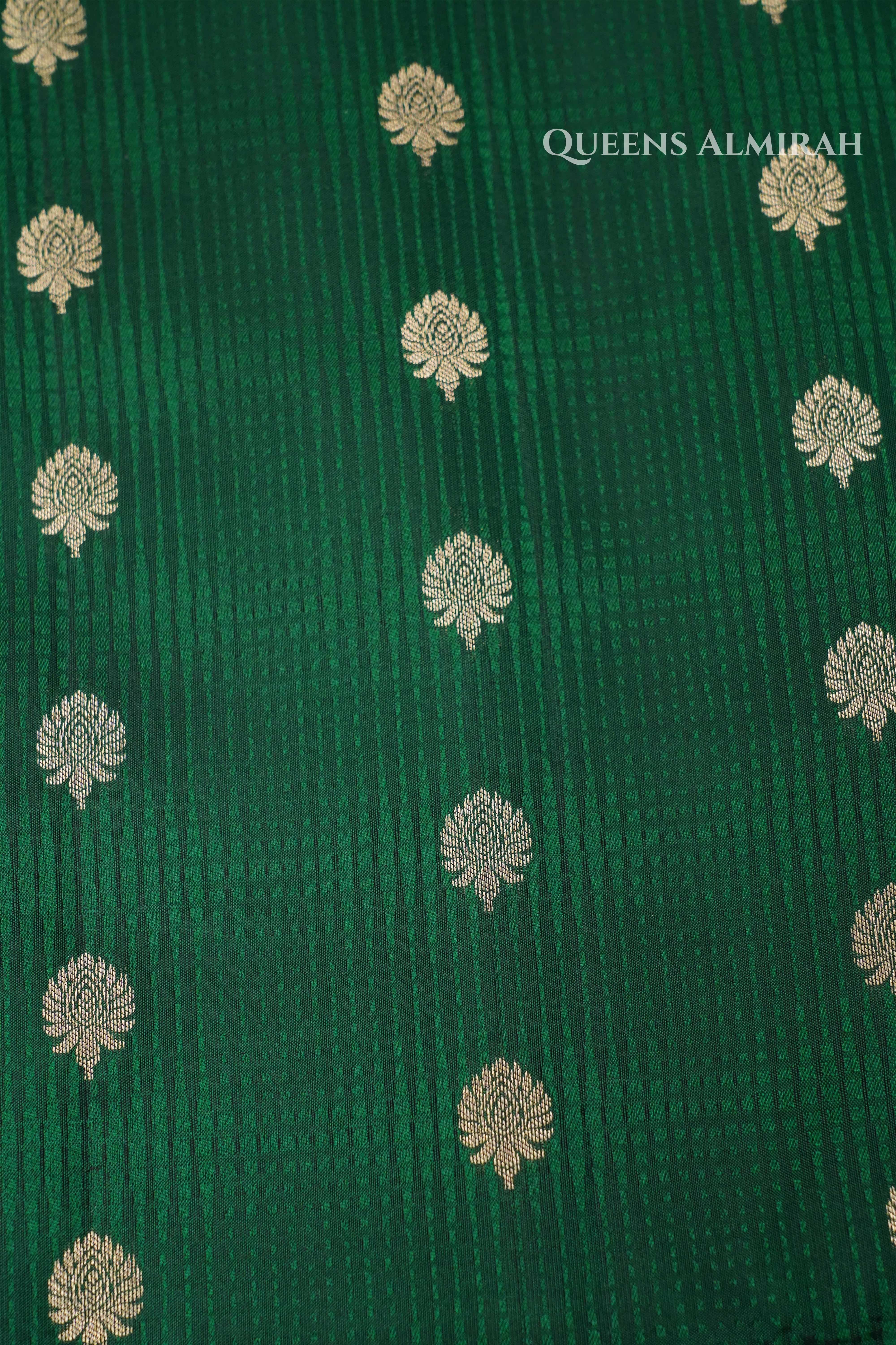 Dark Green With  Pure Soft Silk Saree QUEENS ALMIRAH