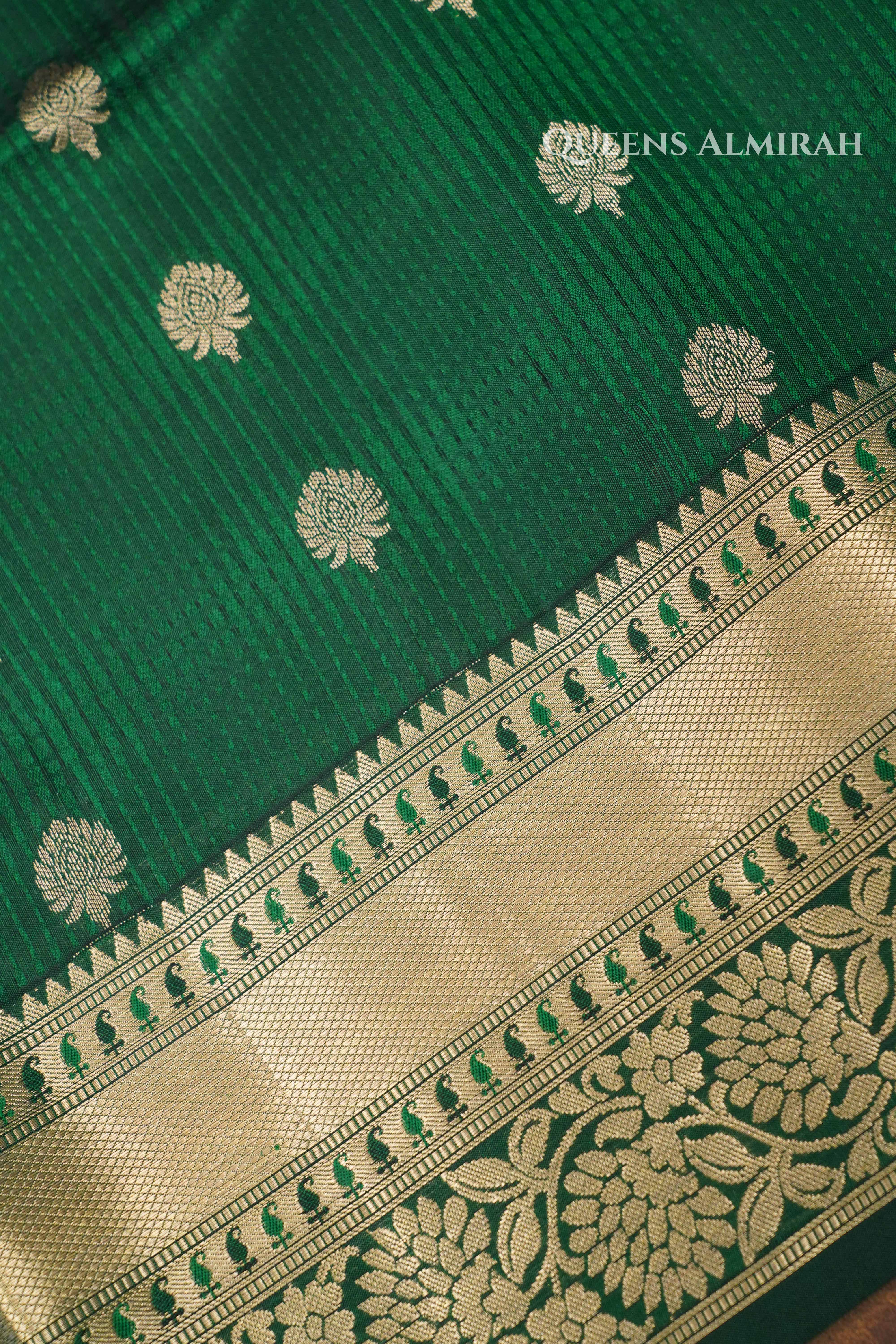 Dark Green With  Pure Soft Silk Saree QUEENS ALMIRAH