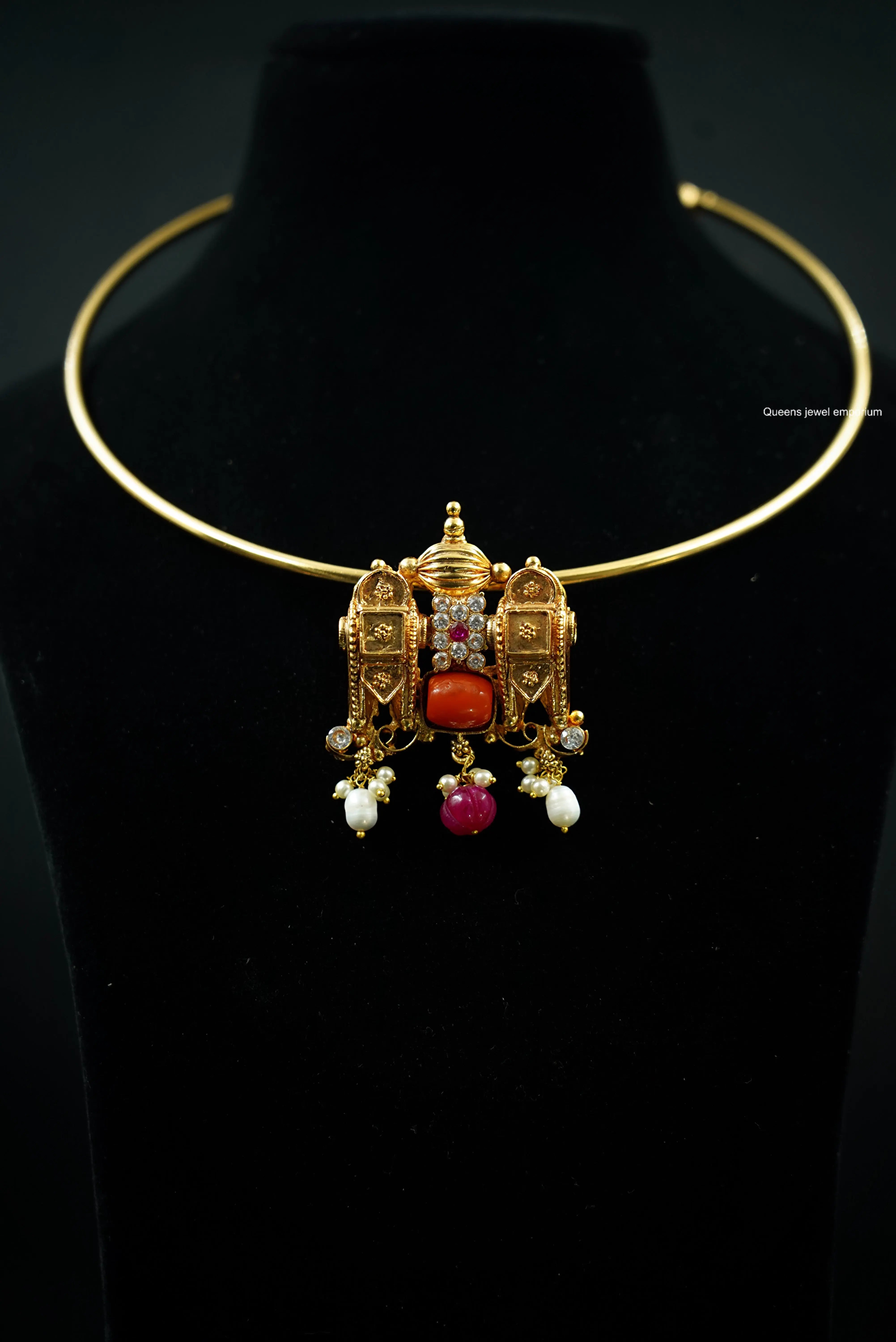 Devyani Pendant Queens_collections_add