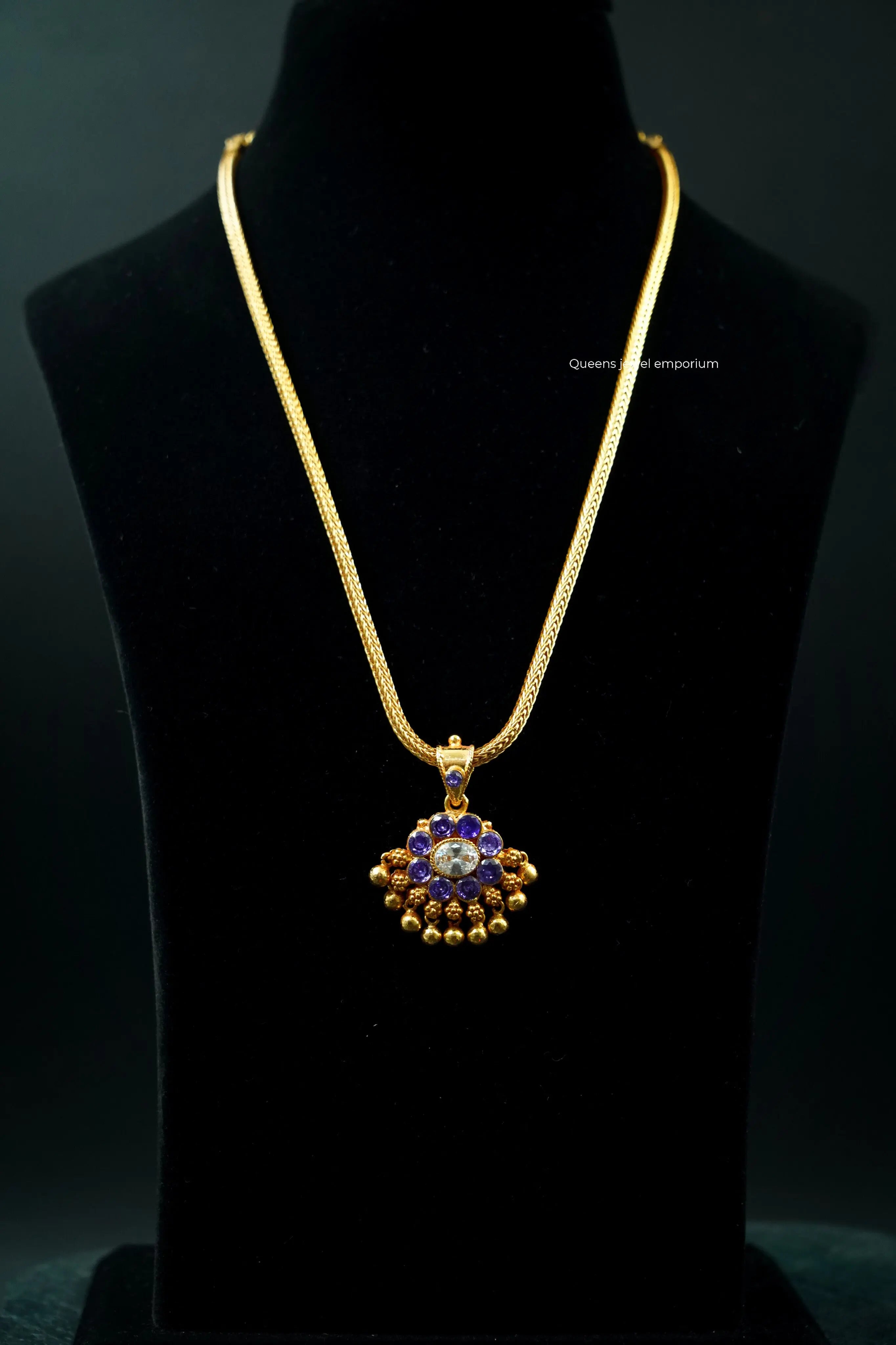 Dhanya Pathakam Pendant - Queens Jewel Emporium