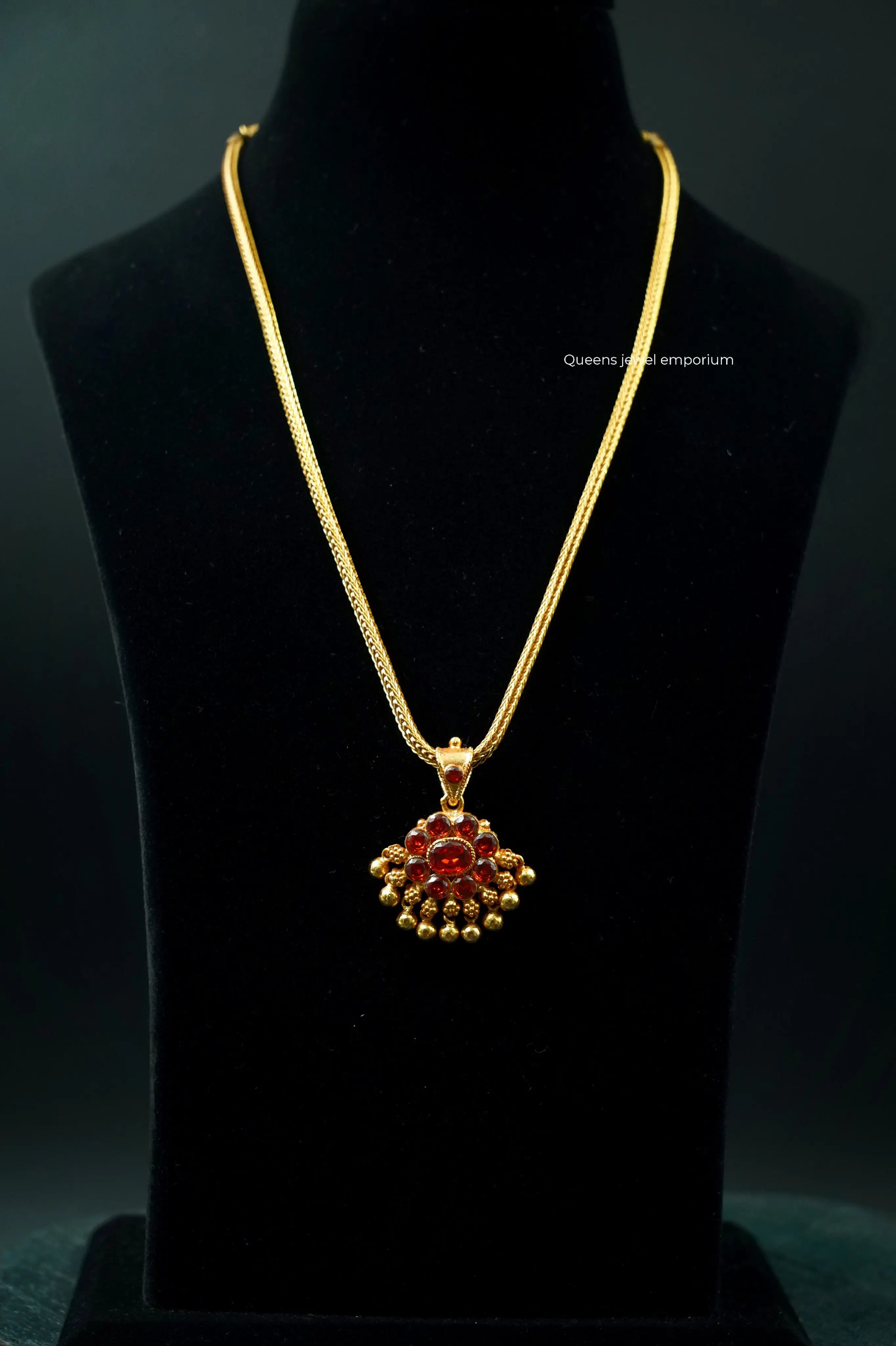 Dhanya Pathakam Pendant - Queens Jewel Emporium