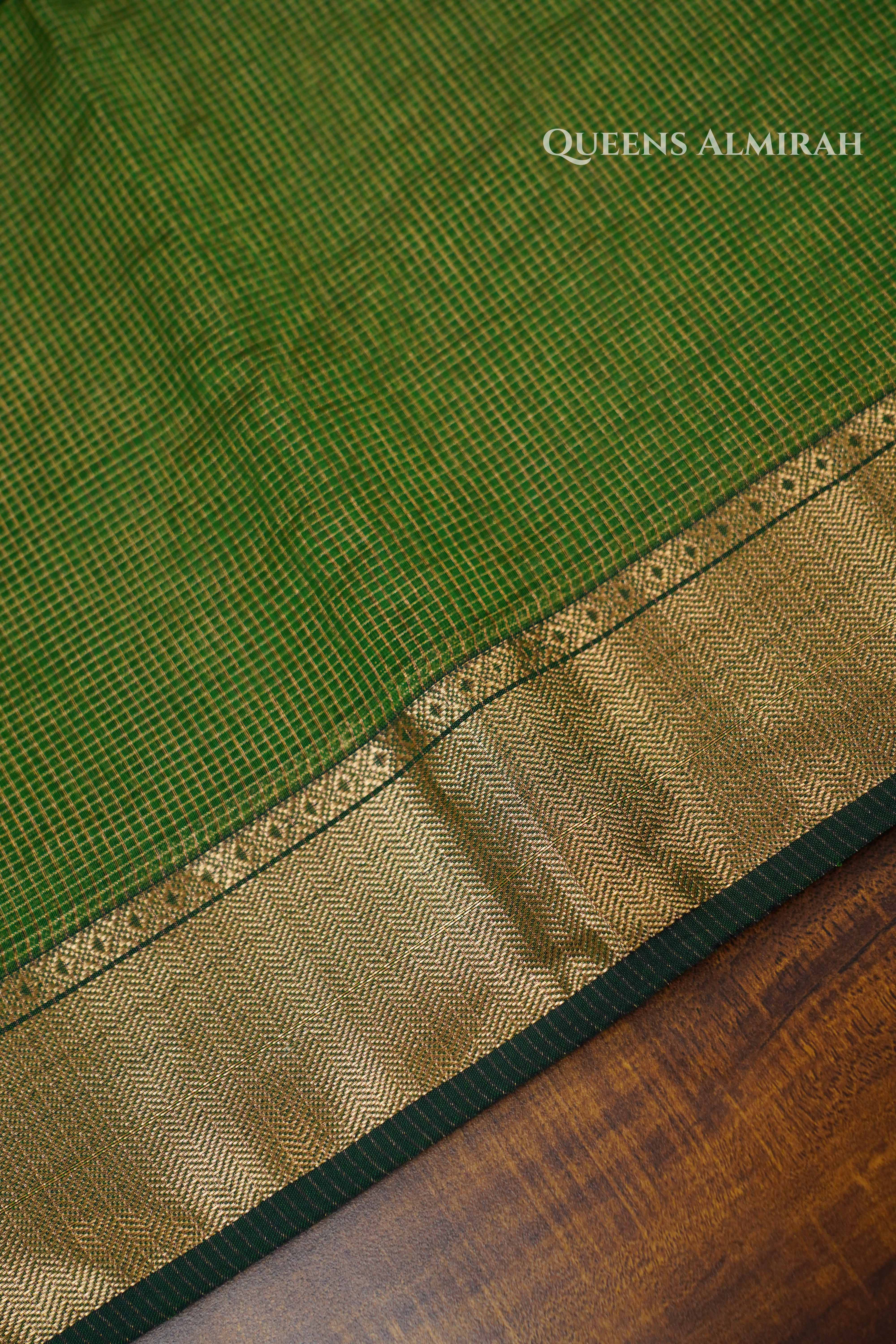 Emerald Green  Maheshwari Silk Cotton Saree QUEENS ALMIRAH
