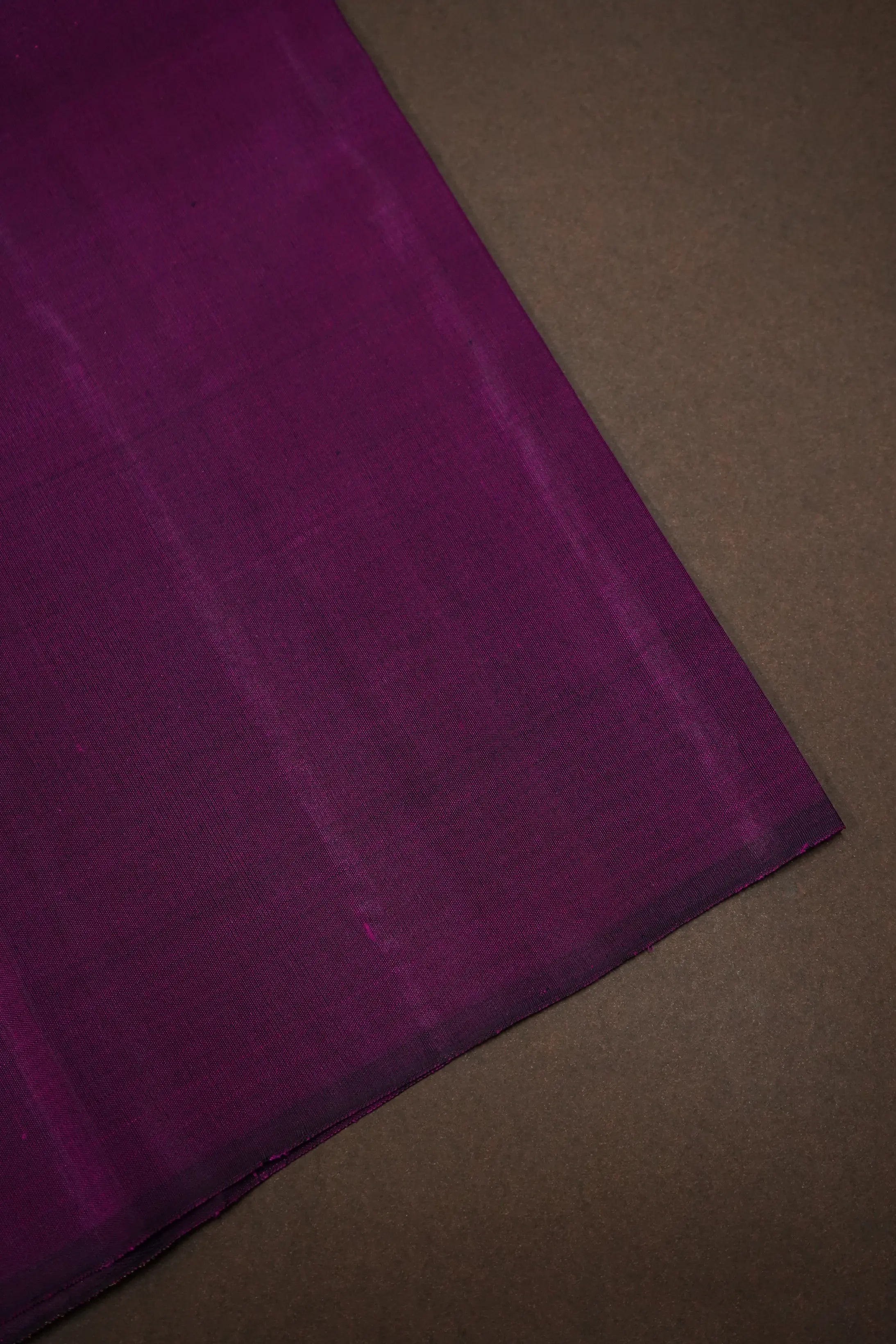 GREEN WITH MAROON KANCHIVARAM SILK SAREE - Queens Jewel Emporium