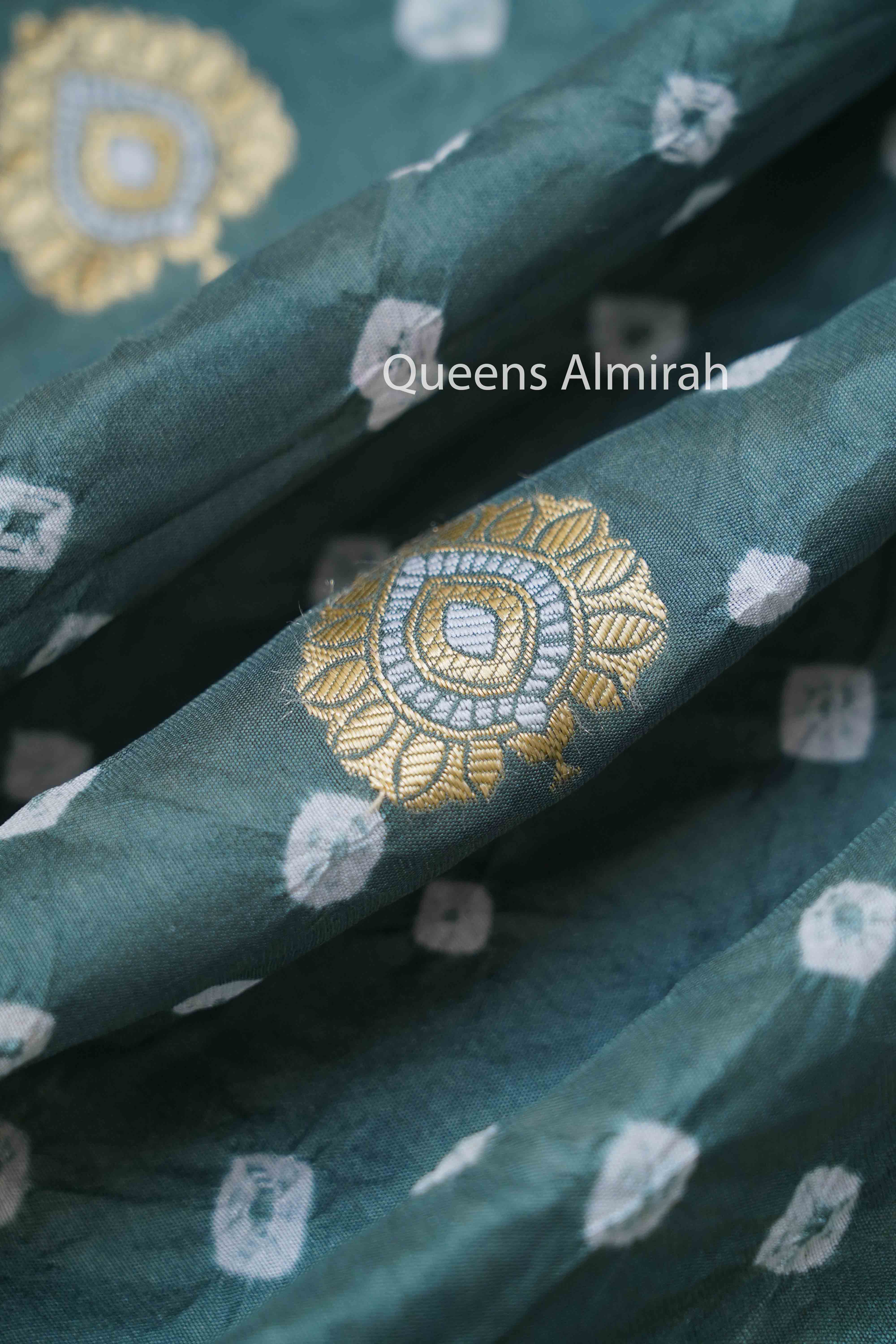GREY BANDHINI MALAI SILK SAREE - Queens Jewel Emporium