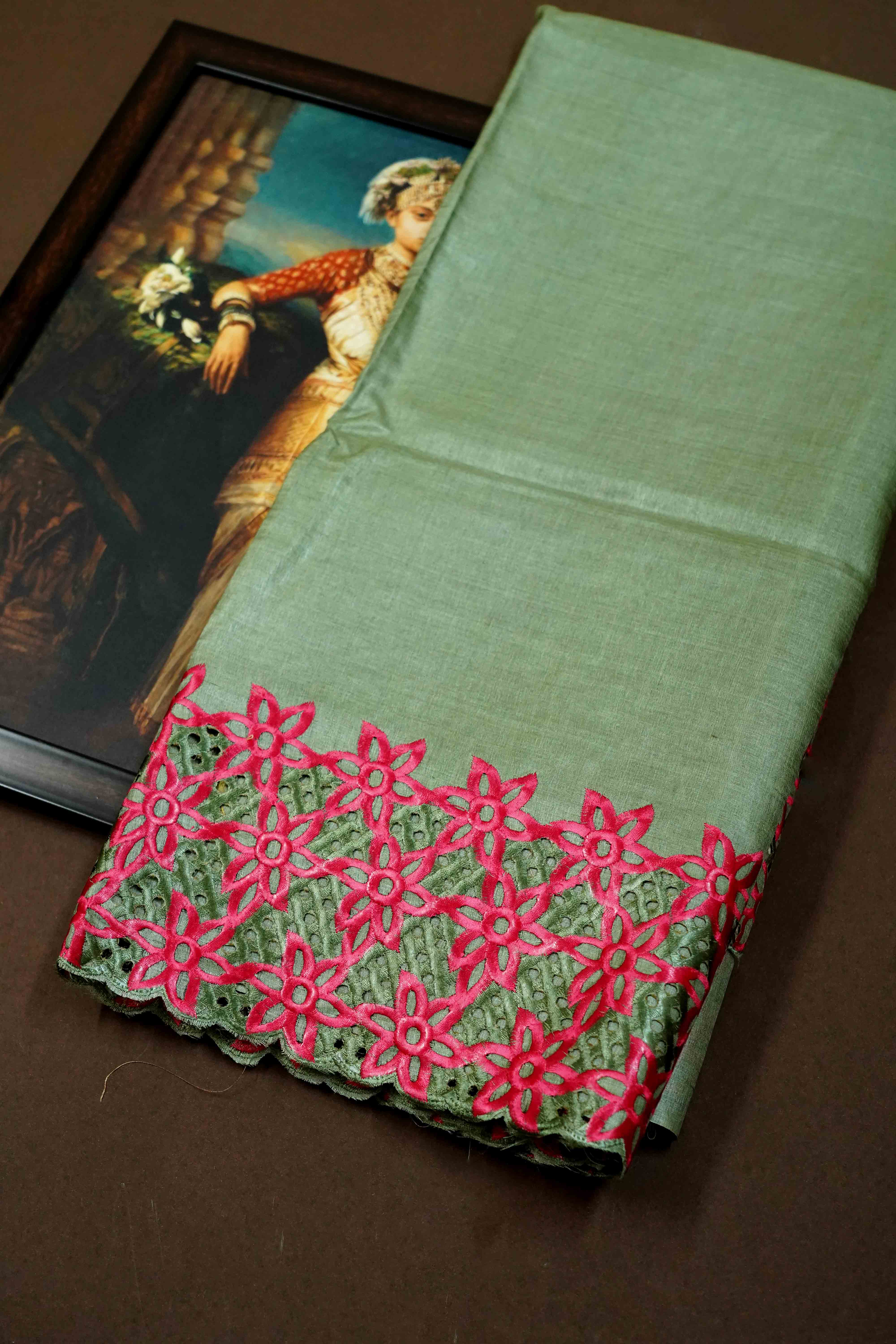 GREY GREEN  PURE TUSSAR SILK SAREE - Queens Jewel Emporium