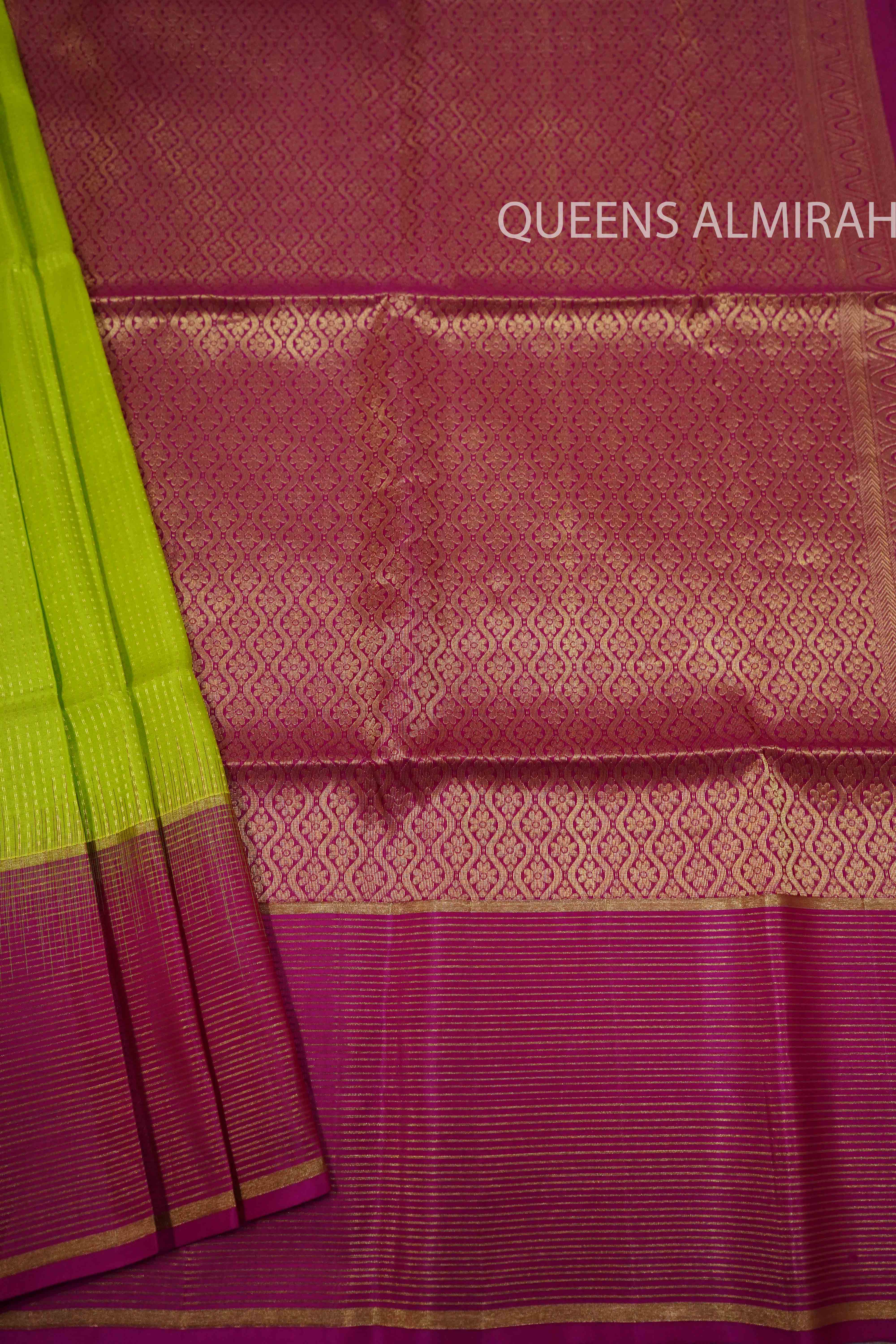 GUAVA GREEN WITH PURPLE PURE KANCHI SOFT SILK SAREE - Queens Jewel Emporium