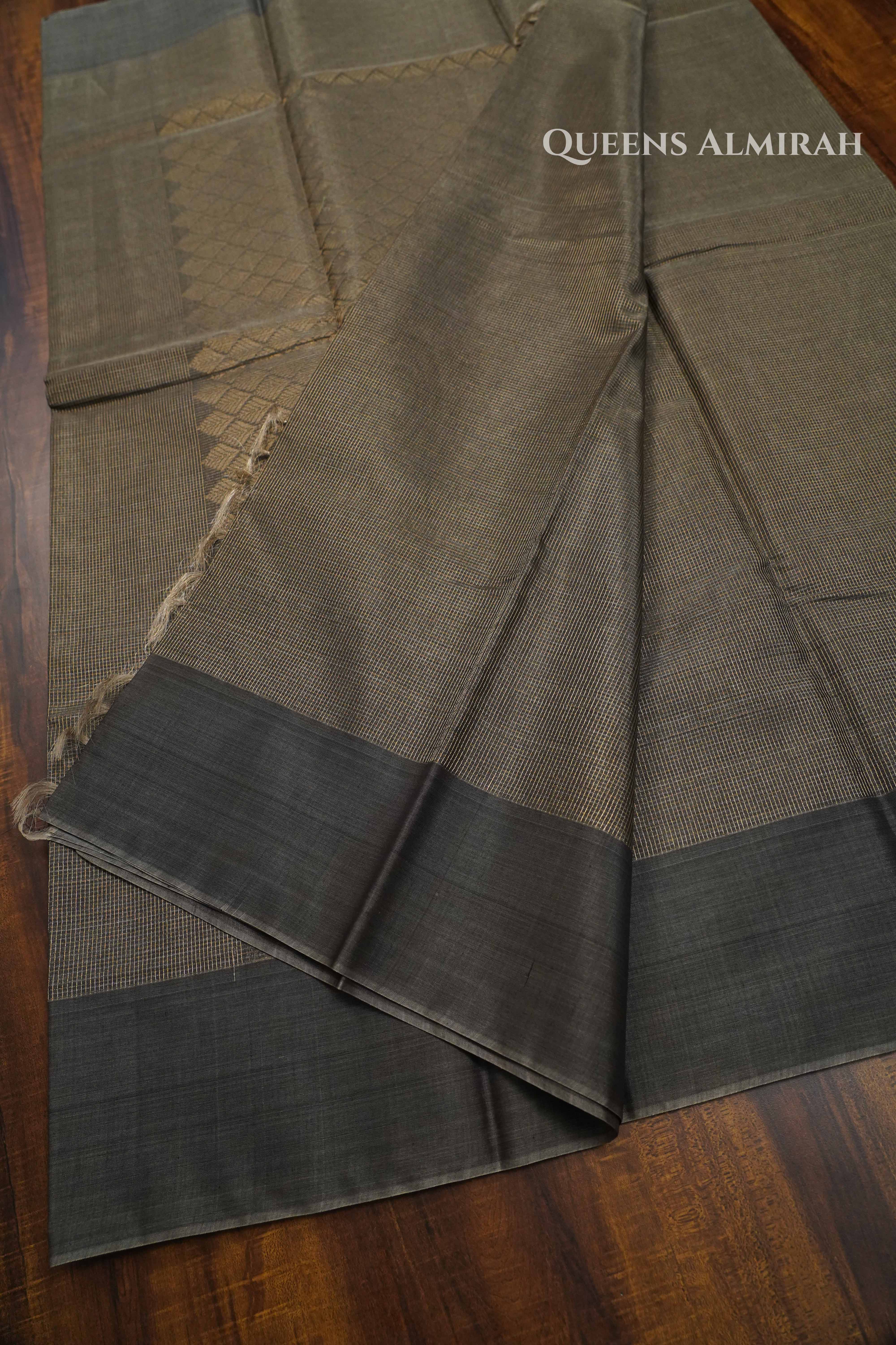 Grey Pure Silk Cotton Saree QUEENS ALMIRAH