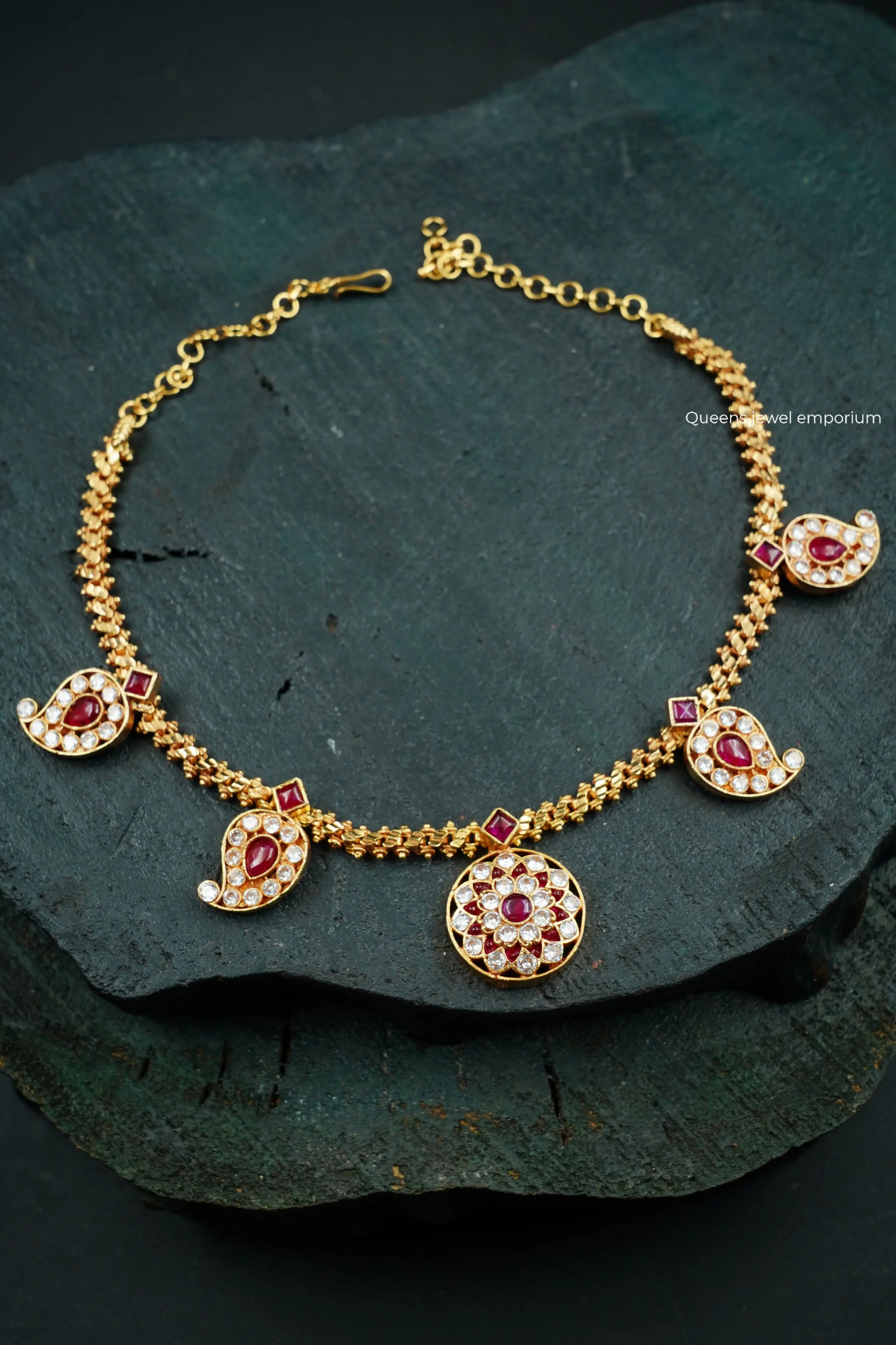 HAMSA PRIYA - MANGO NECKLACE WITH STUDS - Queens Jewel Emporium