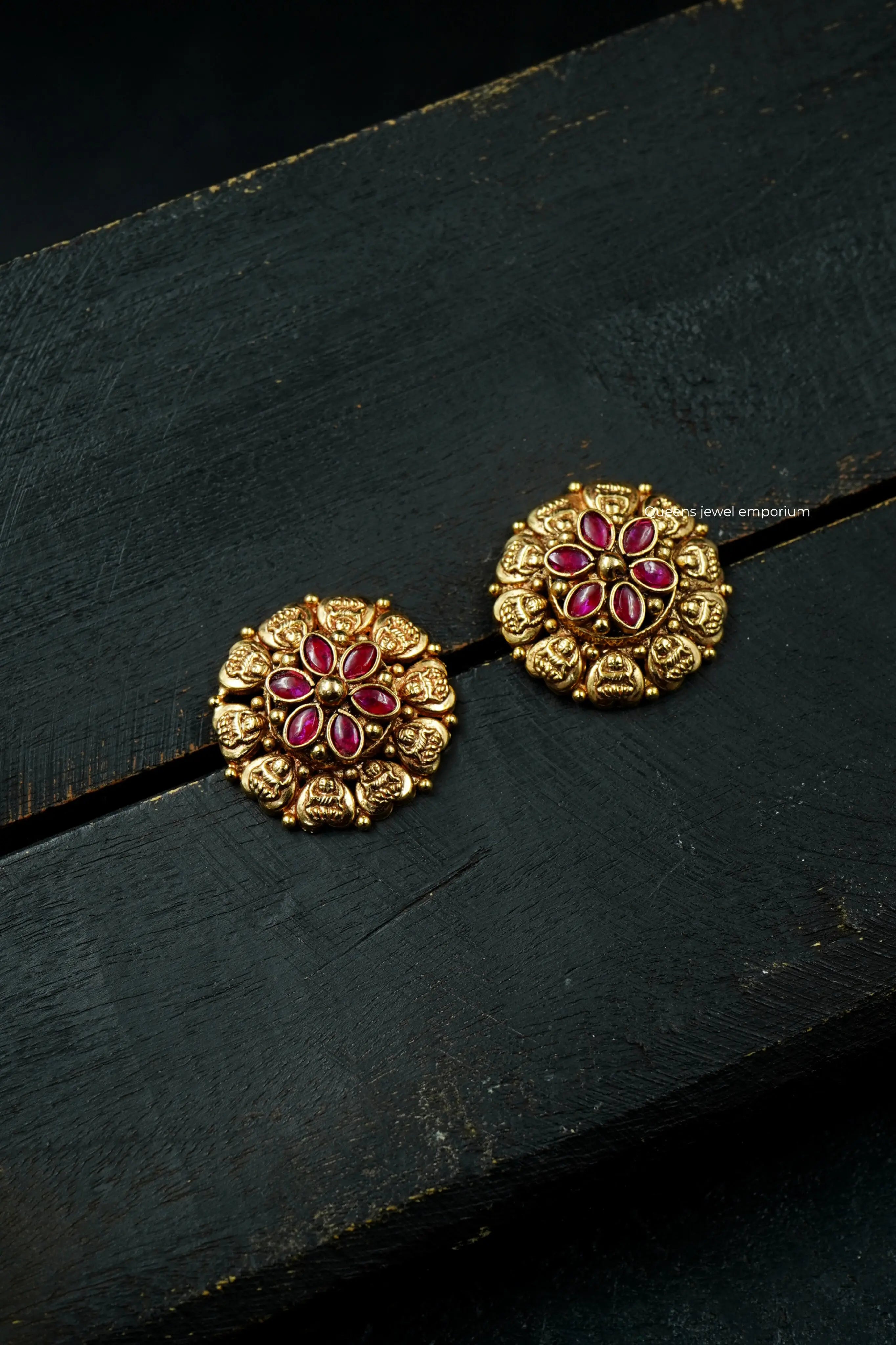 HINDUJA STUD - Queens Jewel Emporium