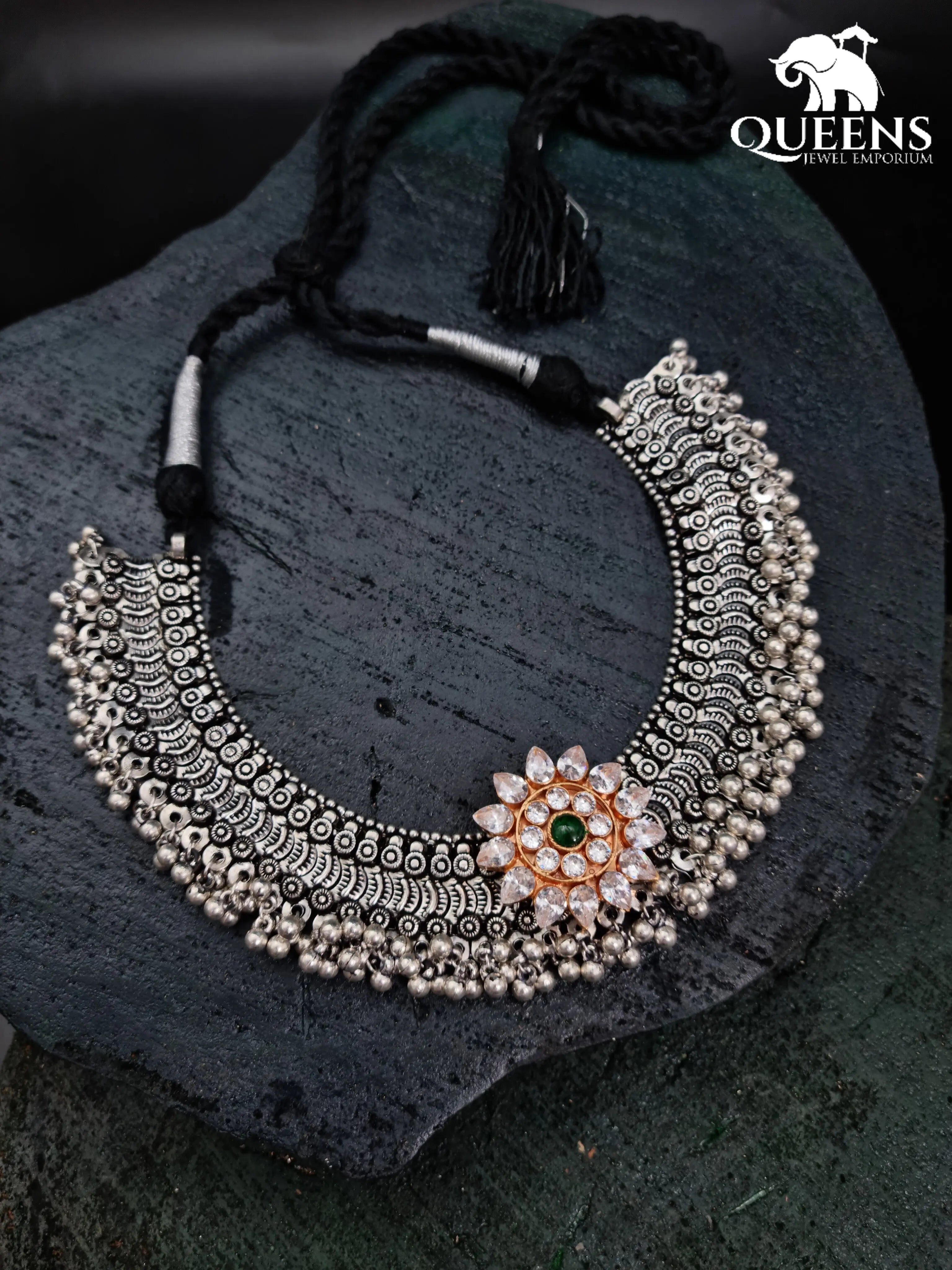 HYNDHAVI NECKLACE - Queens Jewel Emporium