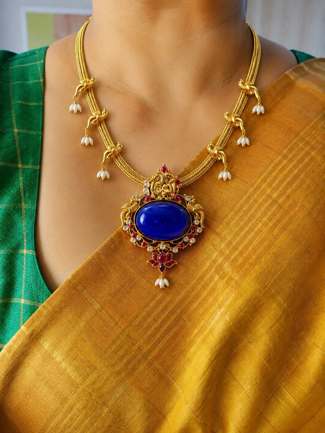 Neela Varna Necklace