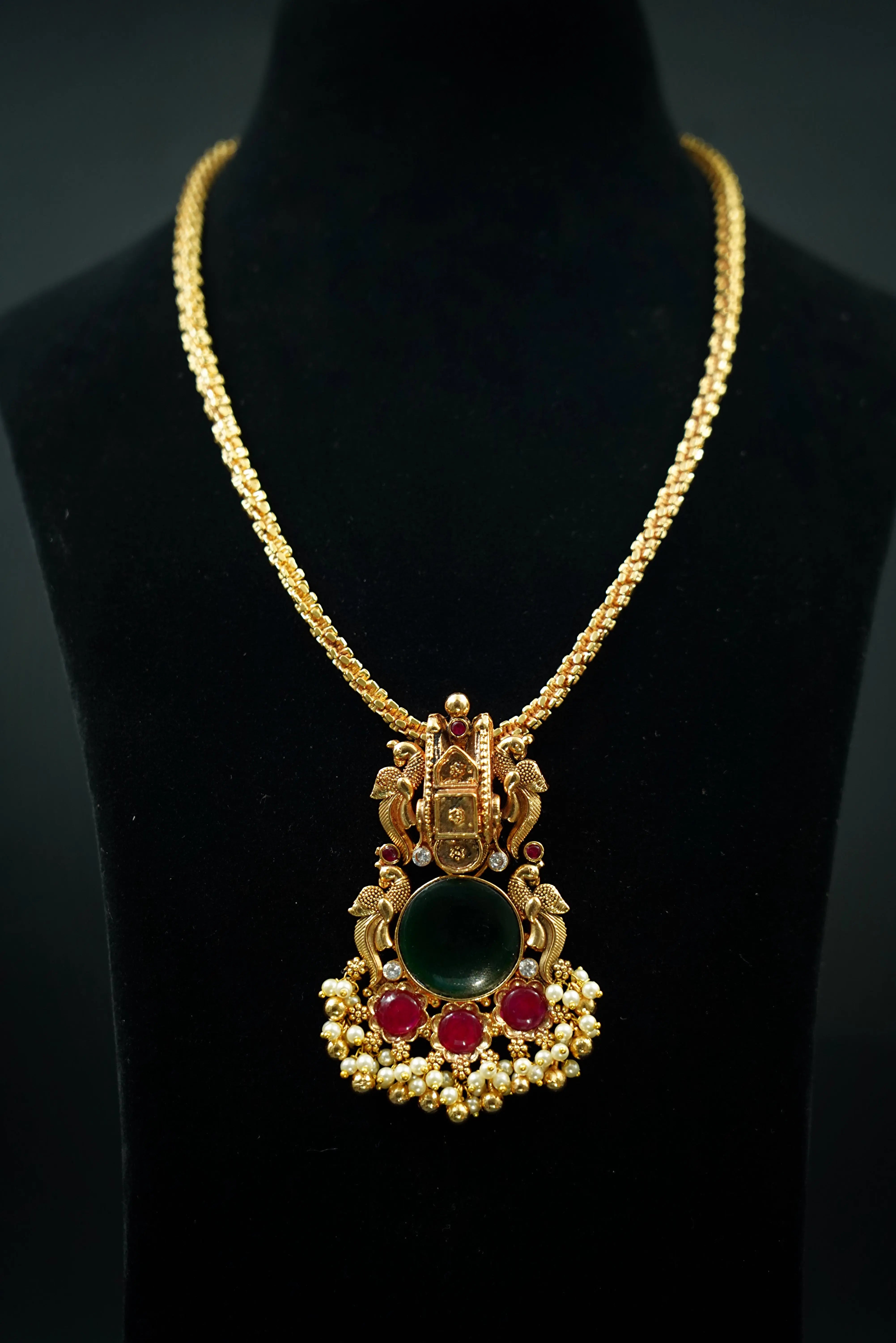 Harini Pendant Queens_collections_add