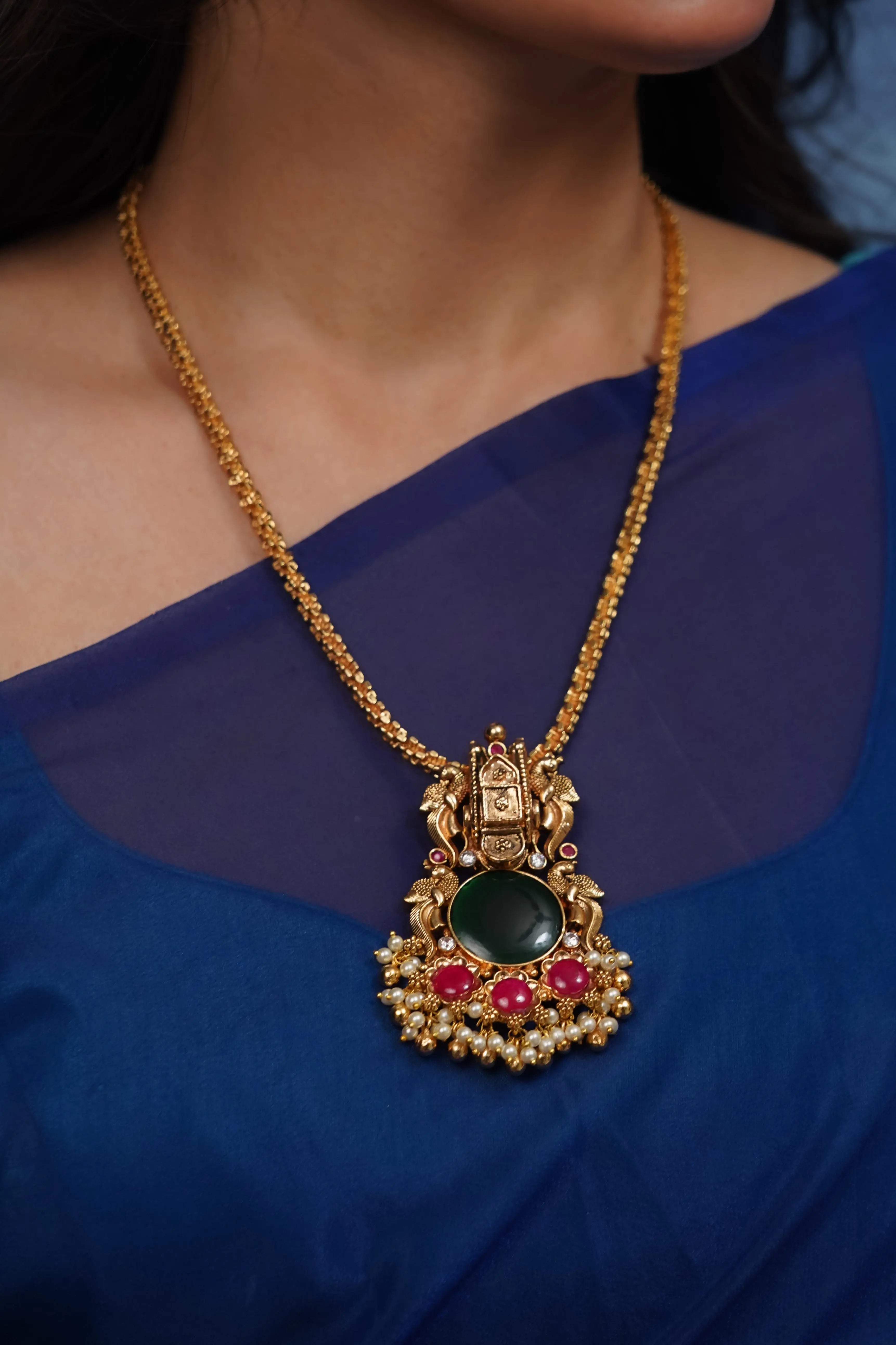 Harini Pendant Queens_collections_add