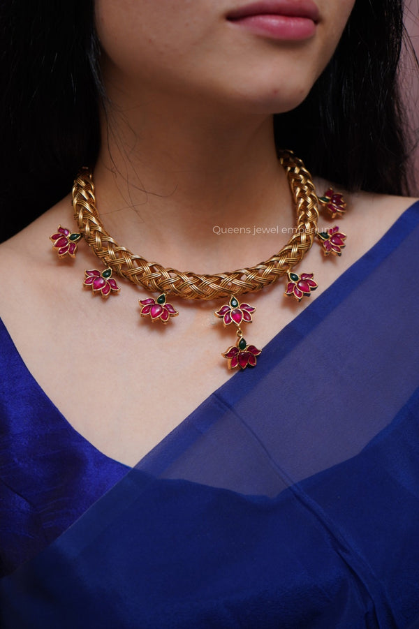 ROOPKALA NECKLACE