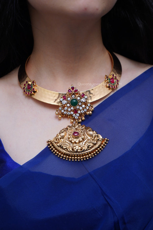 SANGAVI NECKLACE