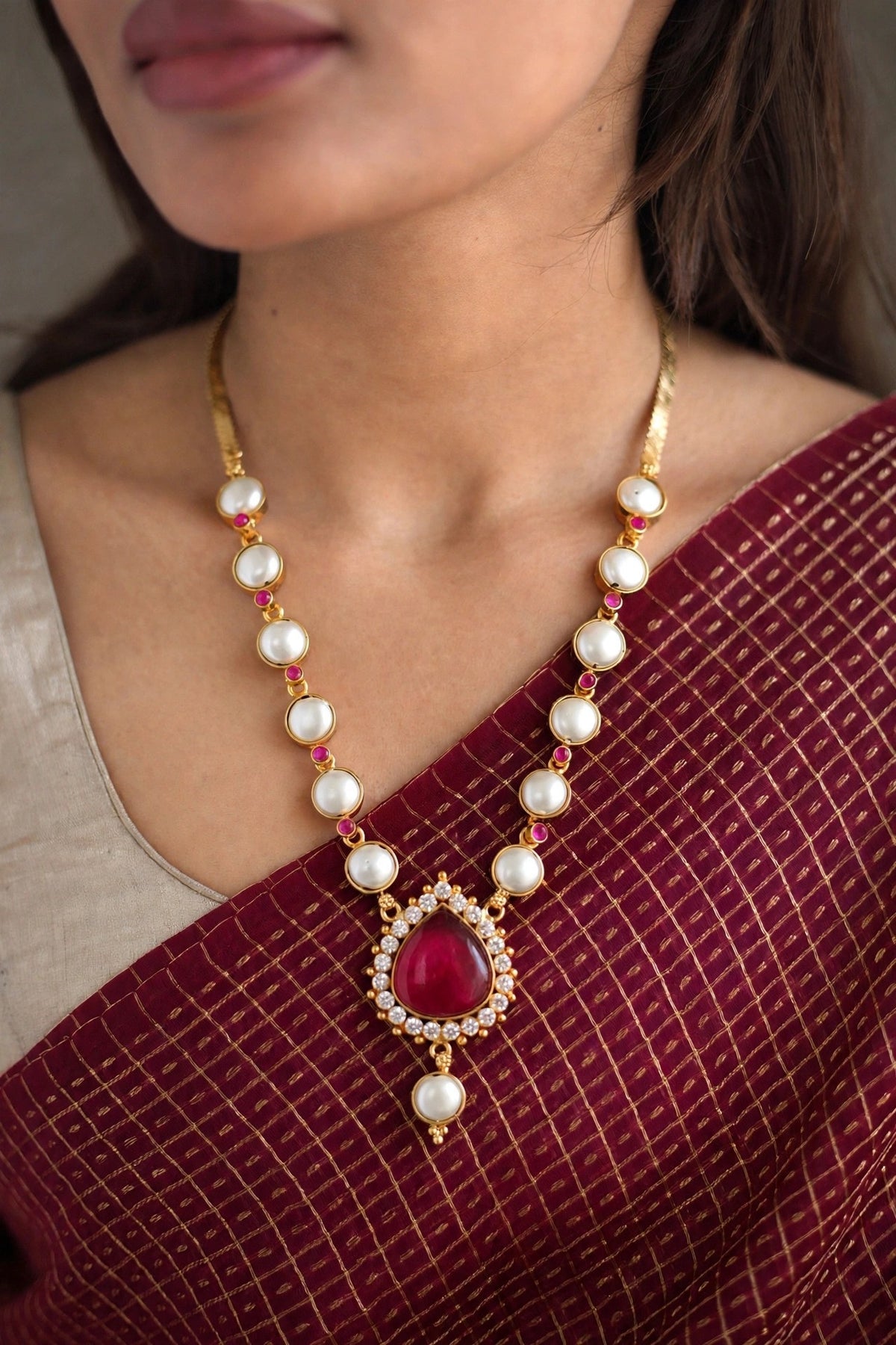 Kosalai Pearl Necklace - Maroon