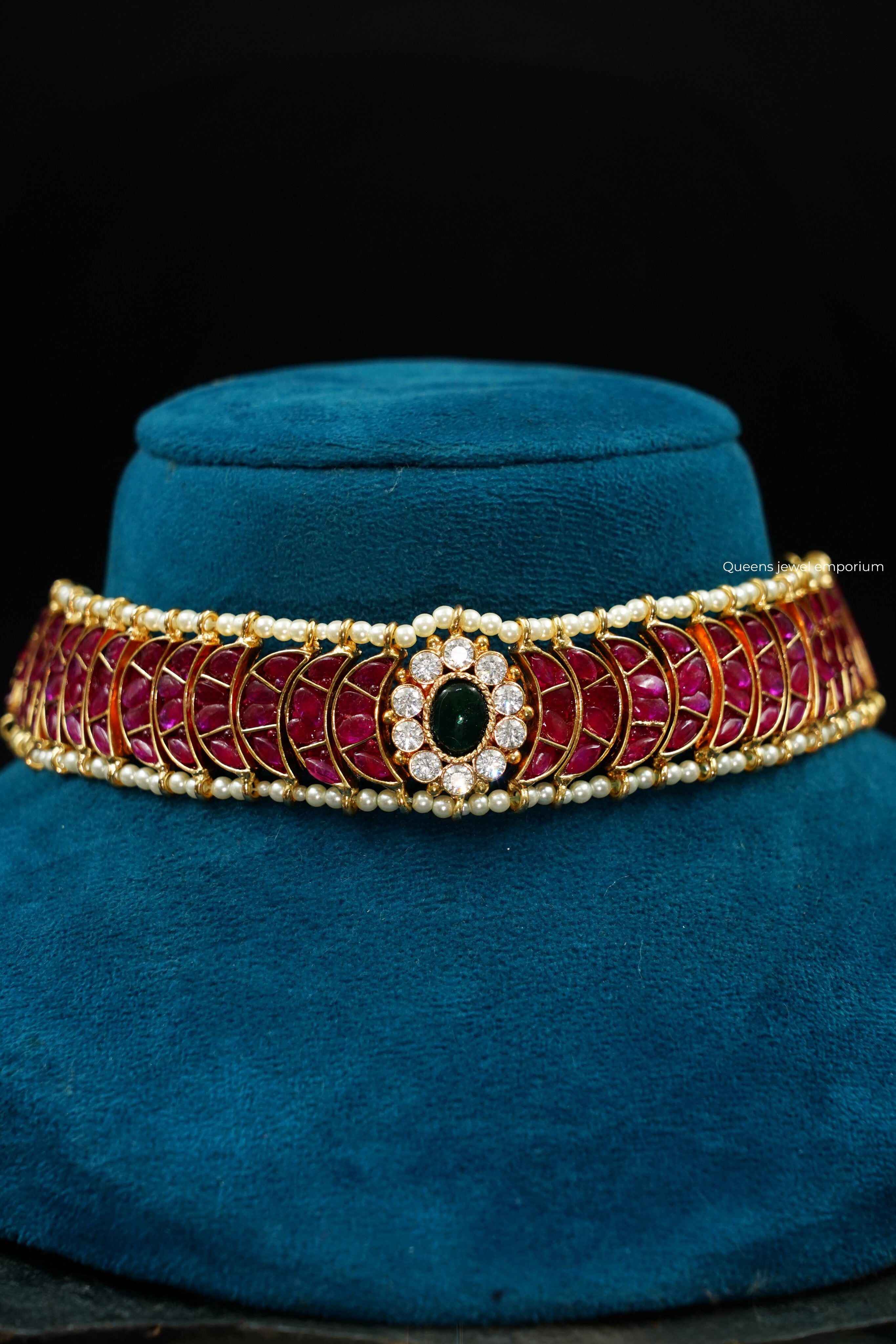Abharana Choker