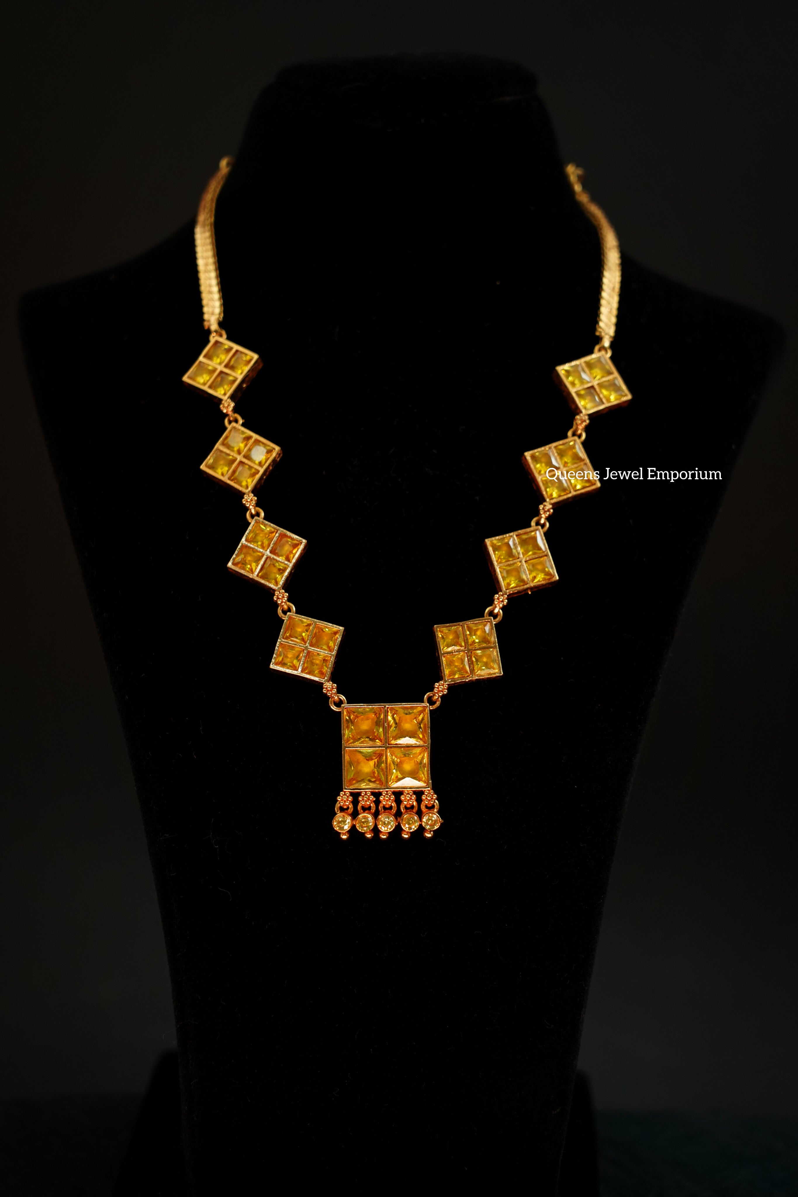 Madhuram Thean koodu Necklace - Yellow