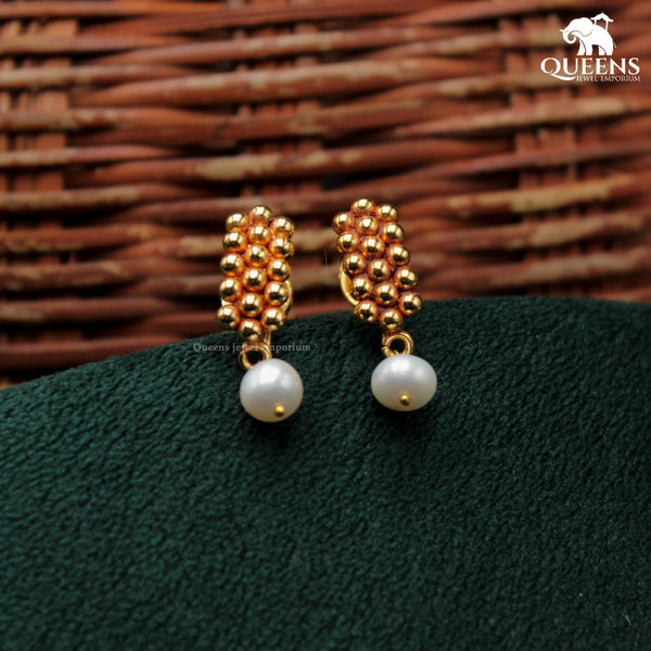 REEMA STUDS - Queens Jewel Emporium