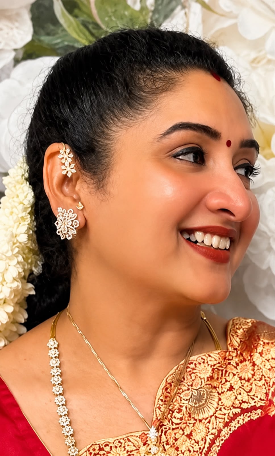 Liya Ear Cuff