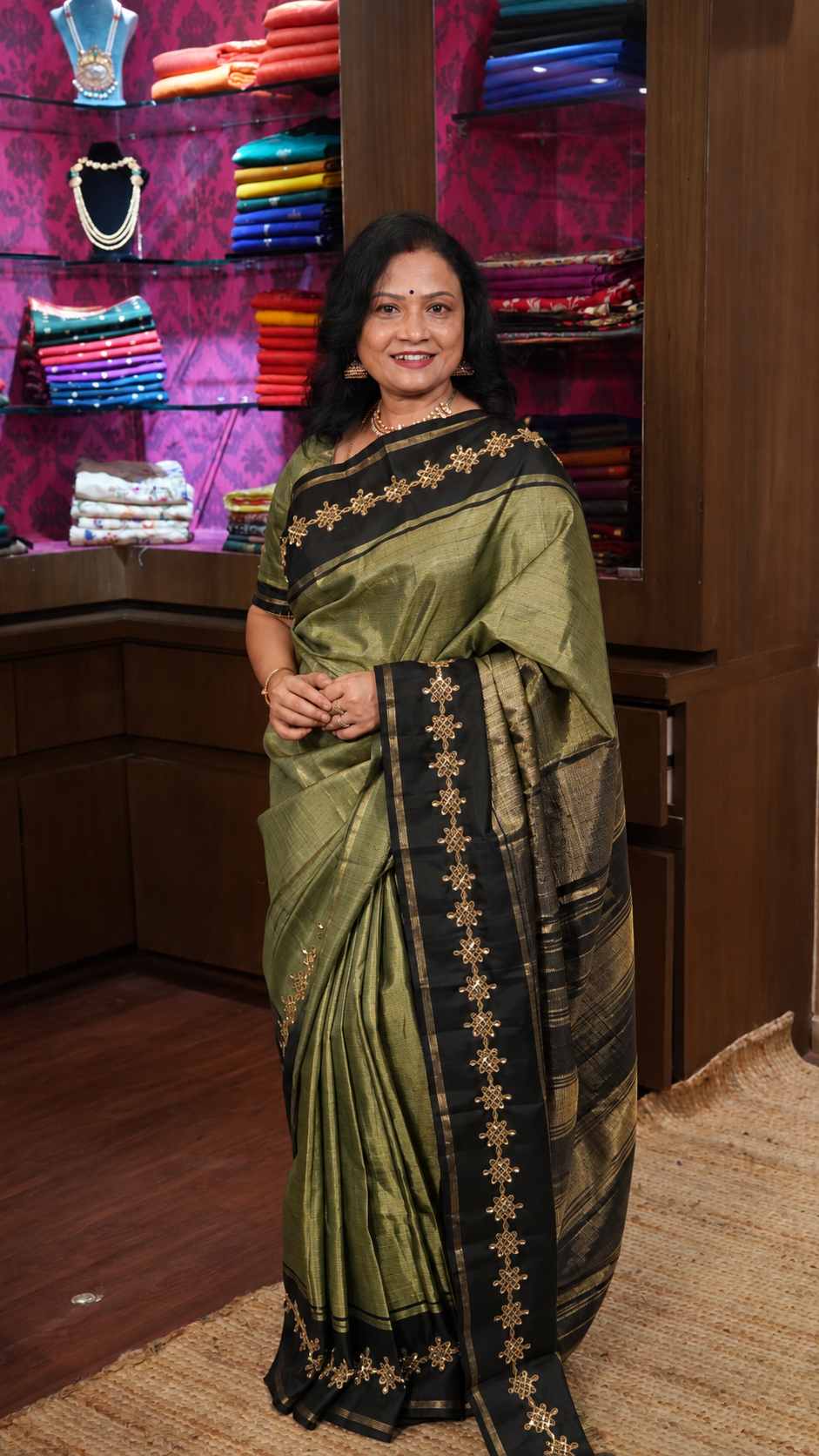 Pastel Green With Black Kolam Pure Kanchivaram Designer Silk Saree