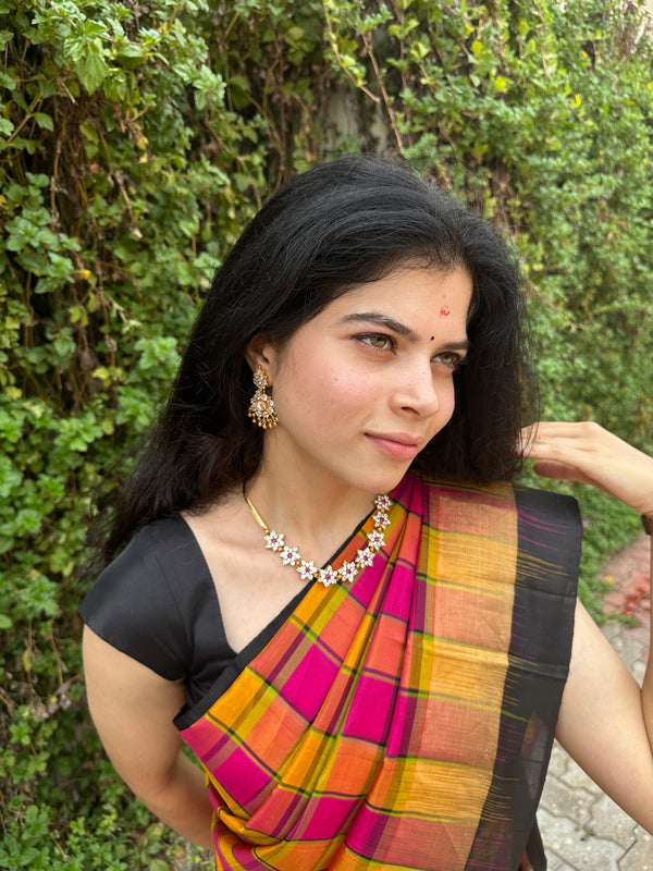MALLIGAI LOOK - Queens Jewel Emporium