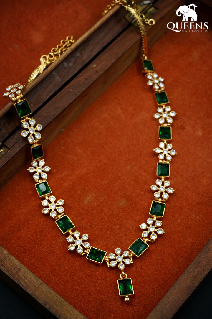 SWASTI NECKLACE - GREEN - Queens Jewel Emporium
