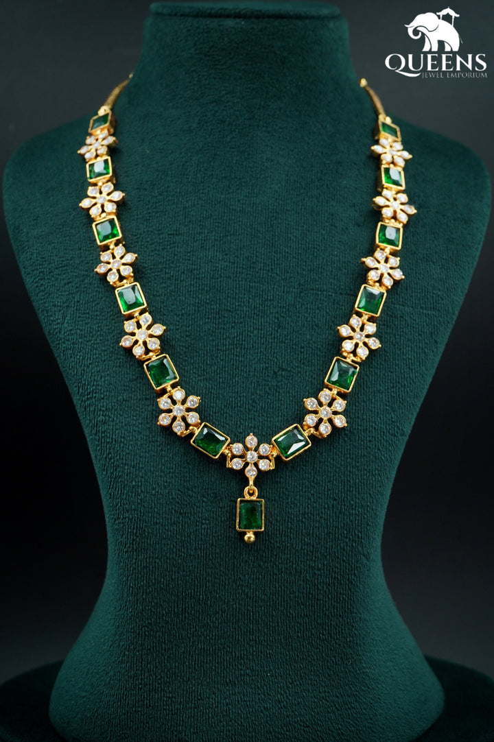 SWASTI NECKLACE - GREEN - Queens Jewel Emporium