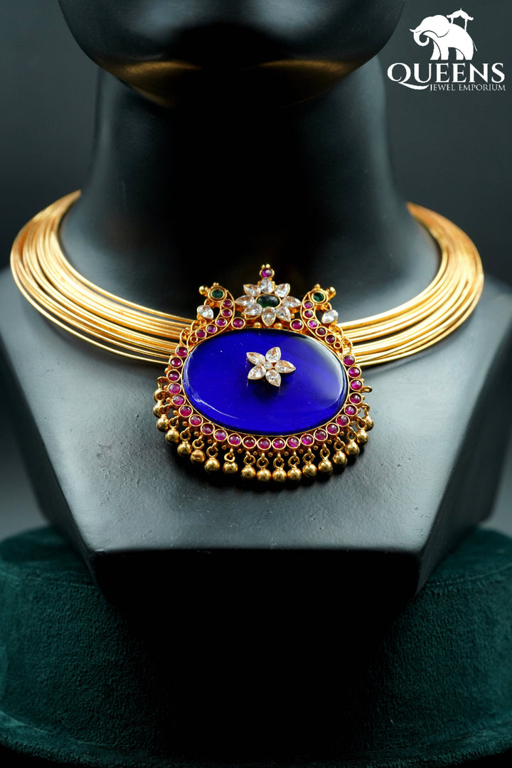 SURABHI KEMP PENDANT - Queens Jewel Emporium