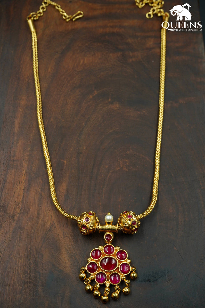 VAISHALI PATHAKAM NECKLACE - RED - Queens Jewel Emporium