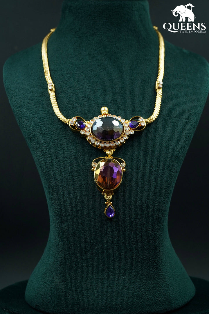 SWAROVSKI NECKLACE - Queens Jewel Emporium