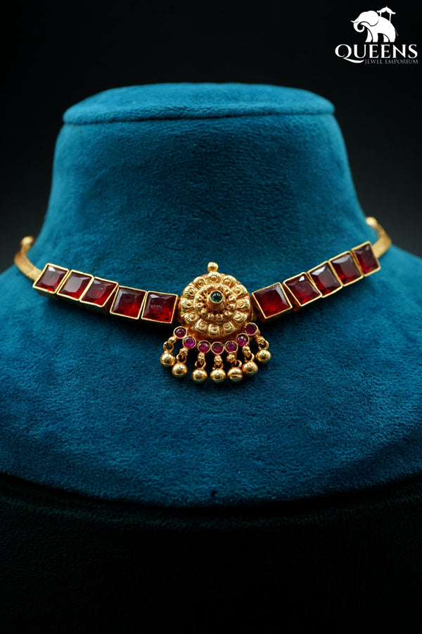 AADHAVI CHOKER - RED - Queens Jewel Emporium