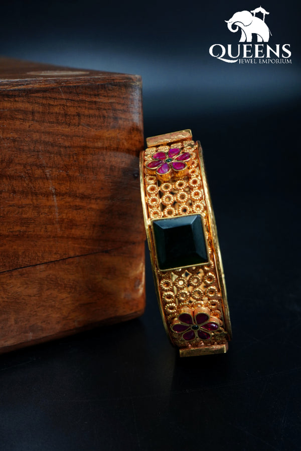 MADHUBALA KADA BANGLE - Queens Jewel Emporium