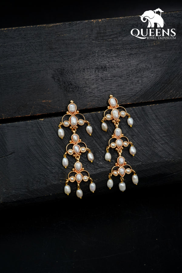 DEVISHA PEARL EARRINGS - Queens Jewel Emporium