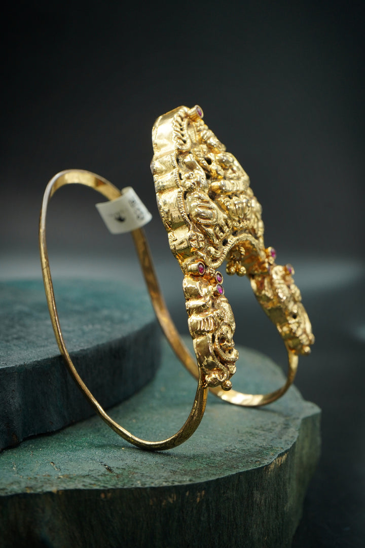 DEVI NAGAS VANKI - Queens Jewel Emporium