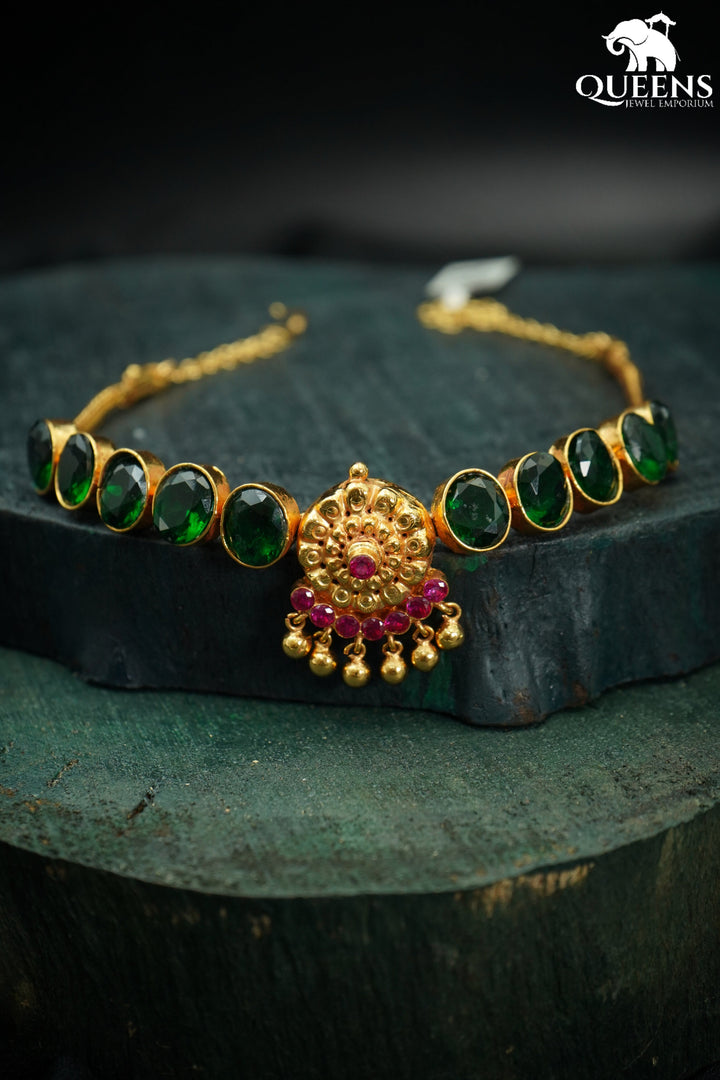 AADHAVI CHOKER - GREEN - Queens Jewel Emporium
