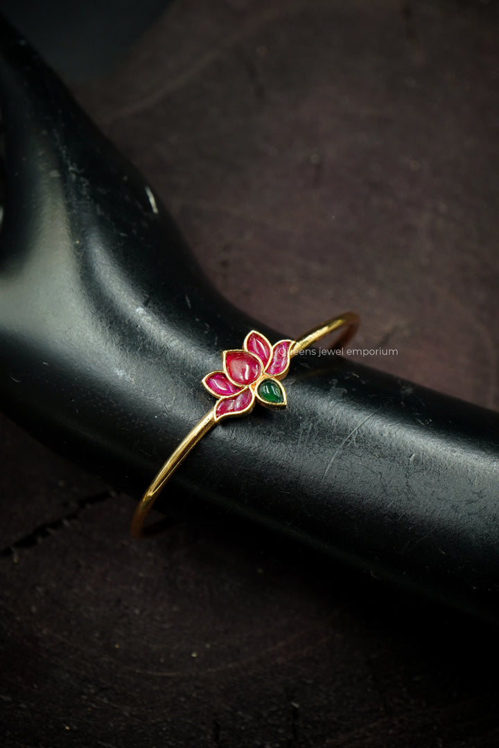 HAMSINI KADA BANGLE - Queens Jewel Emporium
