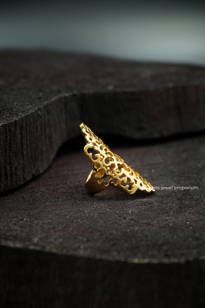 APRANA FINGER RING - Queens Jewel Emporium