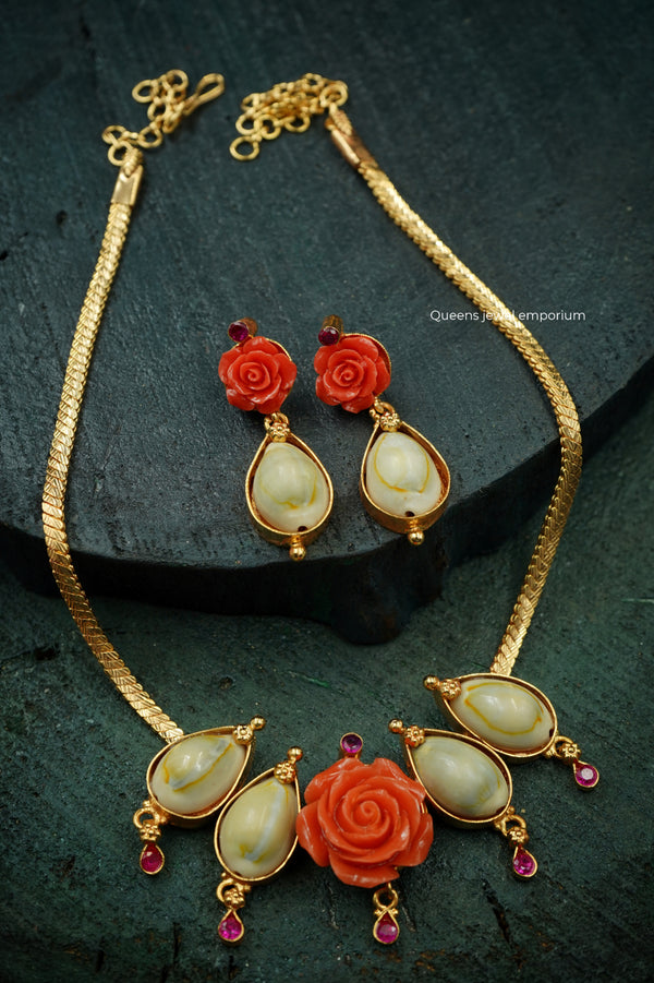 SUREKHA NECKLACE - Queens Jewel Emporium