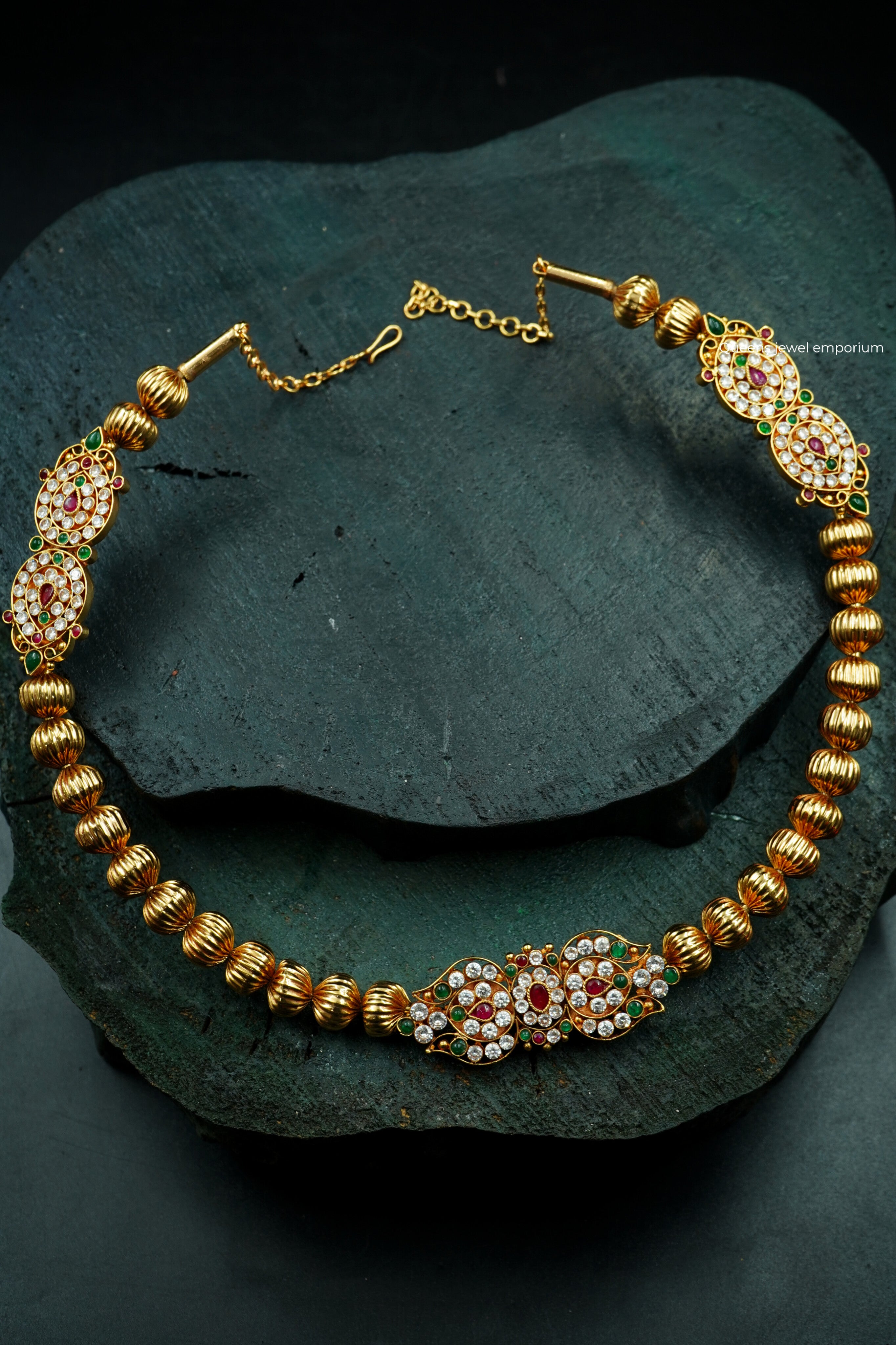 AMRITHA HASLI  NECKLACE - Queens Jewel Emporium