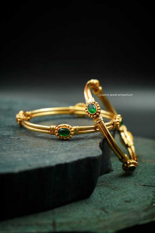 ILAMATHI BANGLES - GREEN - Queens Jewel Emporium