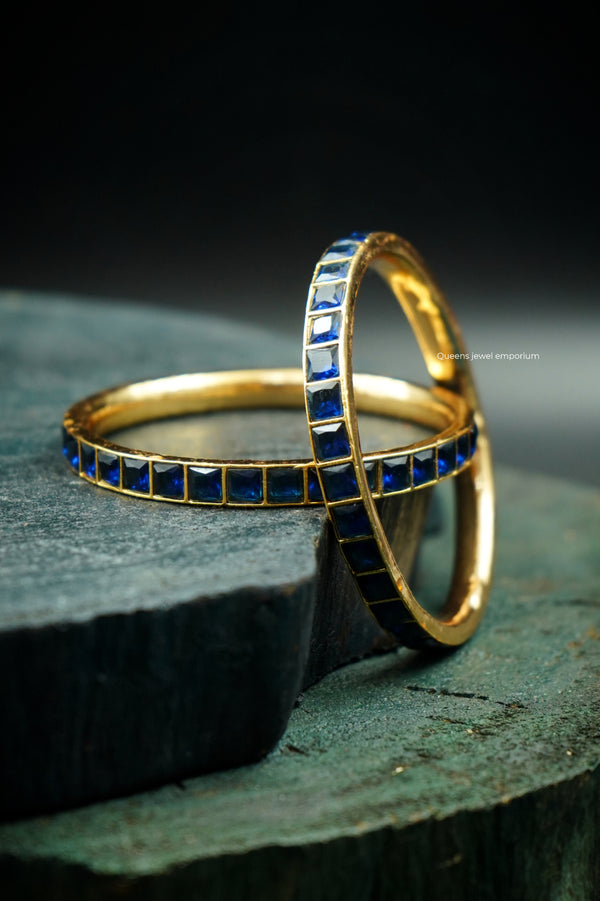 ADVIKA SATHURA BANGLE - NAVY BLUE - Queens Jewel Emporium