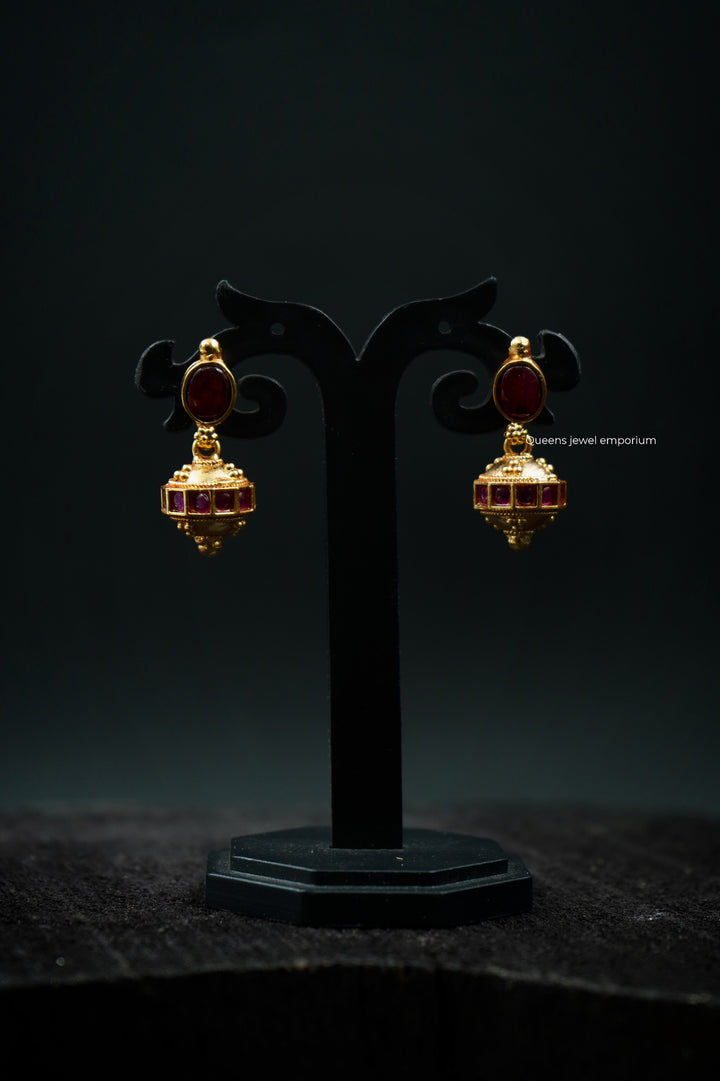 SHIVANGI - MINIMAL NECKLACE WITH EARRINGS - Queens Jewel Emporium